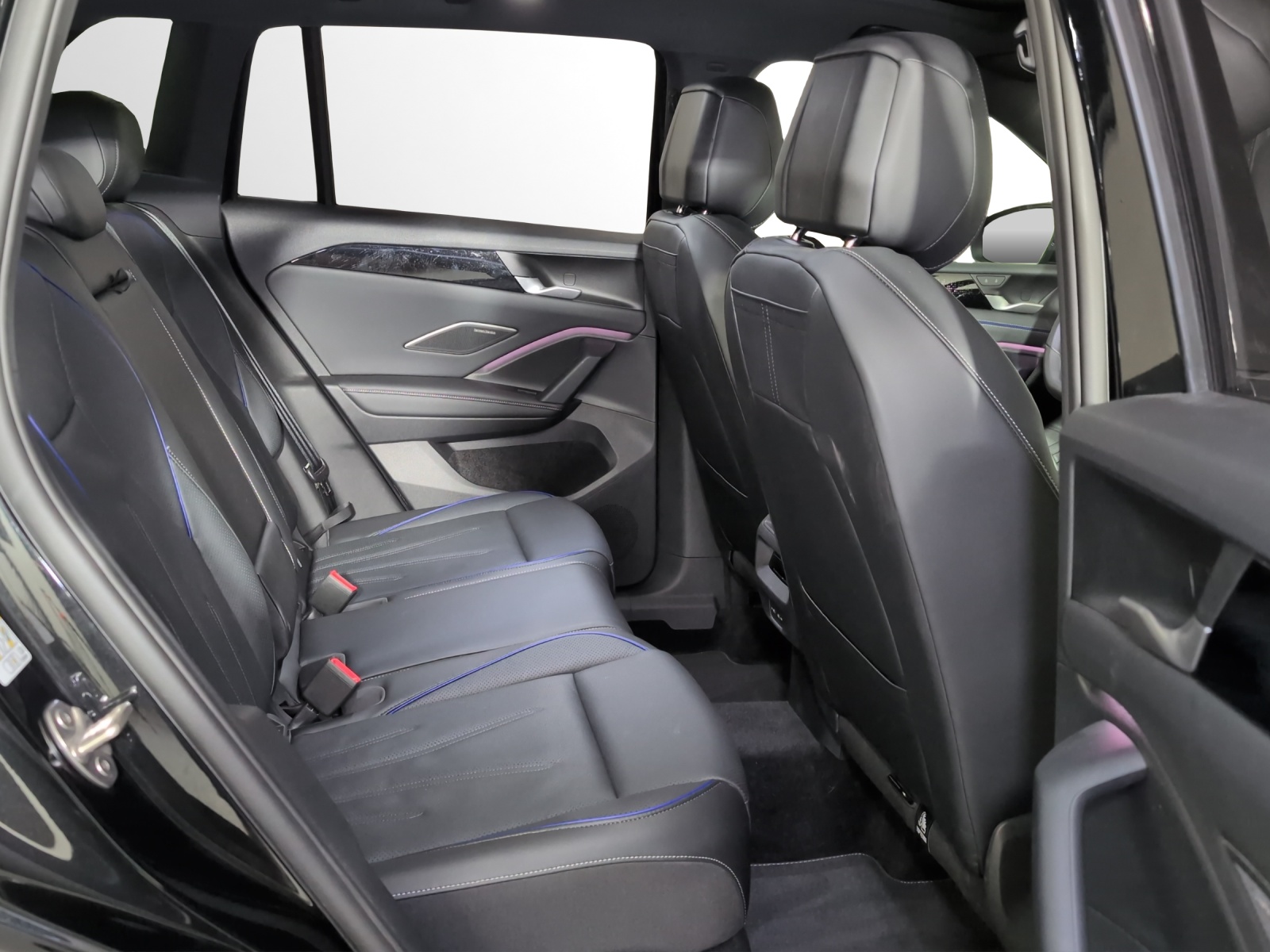 VW Tiguan 2.0 TSI DSG R-Line 4Motion-image-8