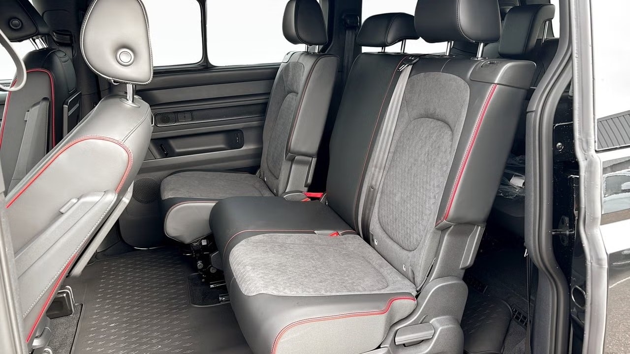 VW ID.Buzz LWB GTX 4 Motion-image-8