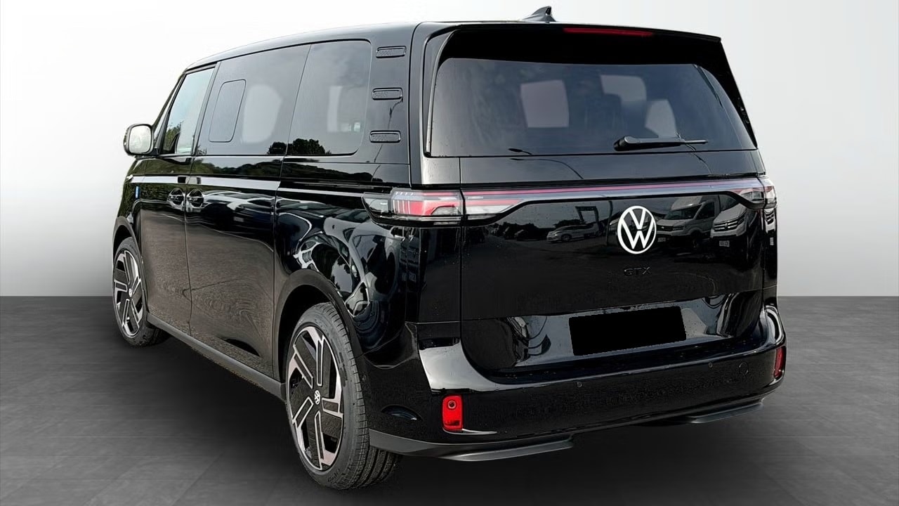 VW ID.Buzz LWB GTX 4 Motion-image-3