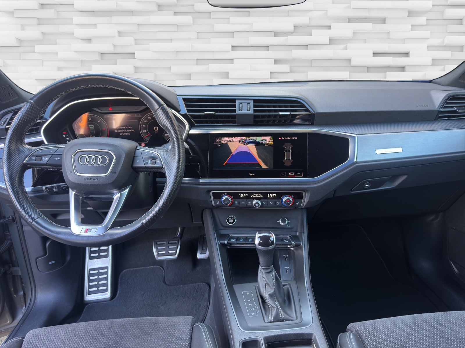 AUDI Q3 Sportback 35 TDI S line quattro S-tronic-image-10