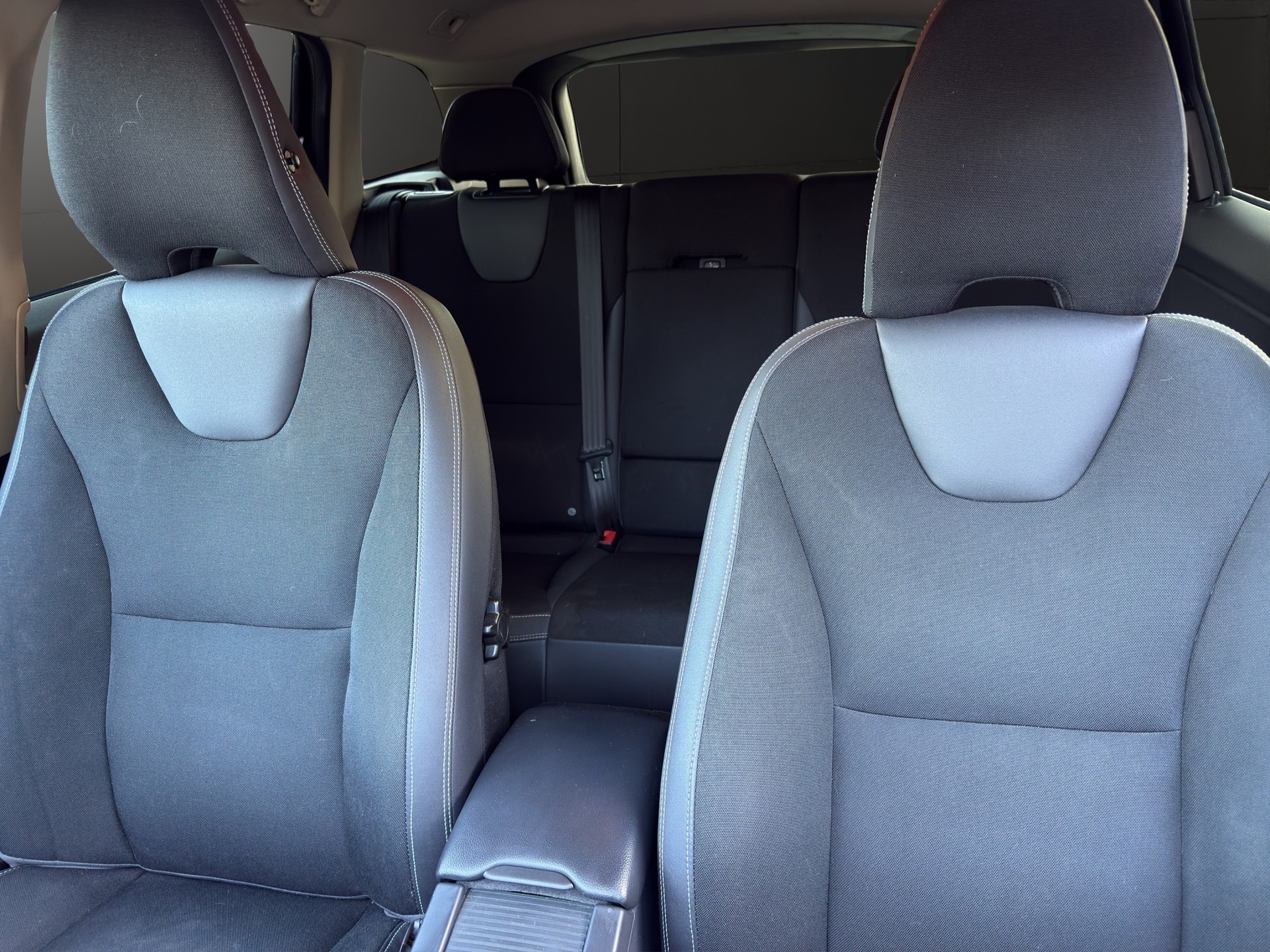 VOLVO XC60 D4 AWD Husky Edition Geartronic-image-14
