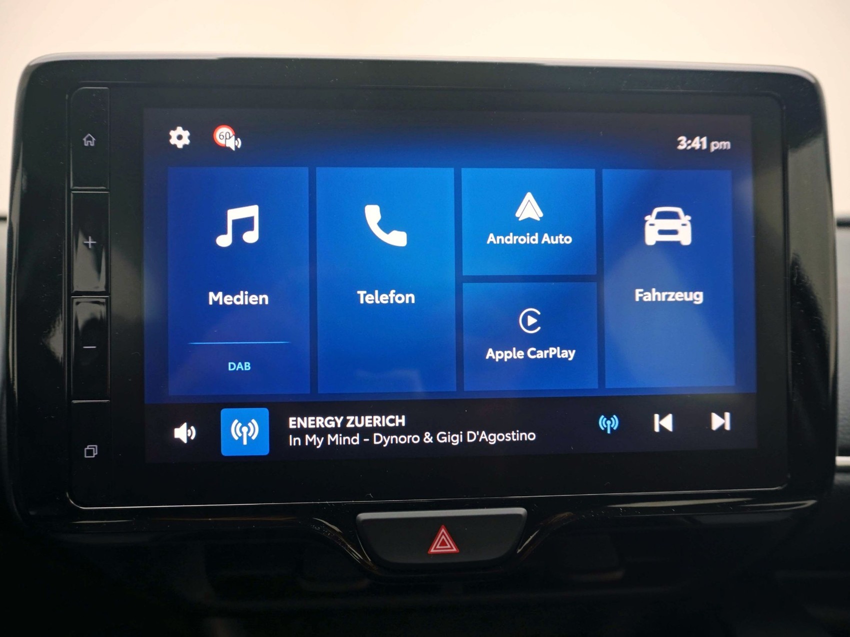 MAZDA 2 1.5 Hybrid Exclusive-Line-image-12