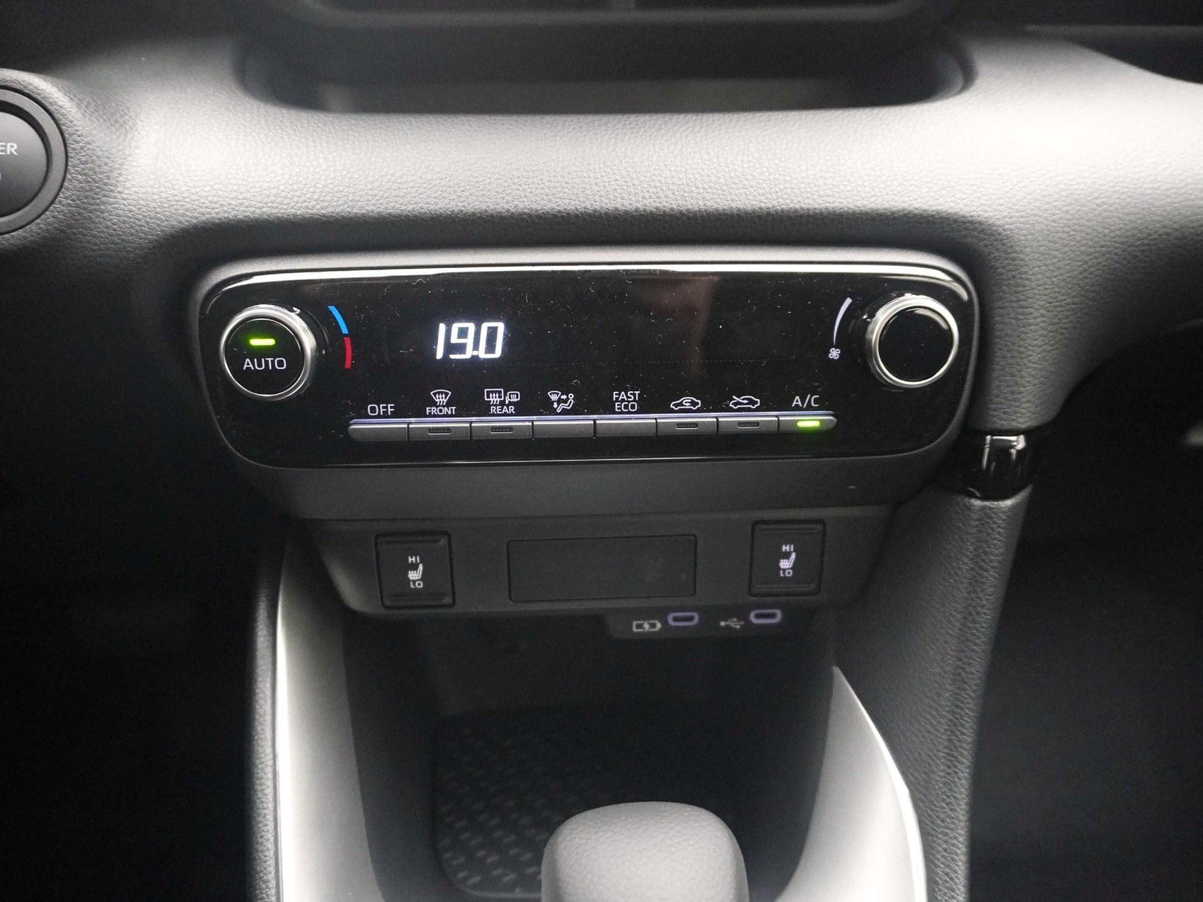 MAZDA 2 1.5 Hybrid Exclusive-Line-image-14