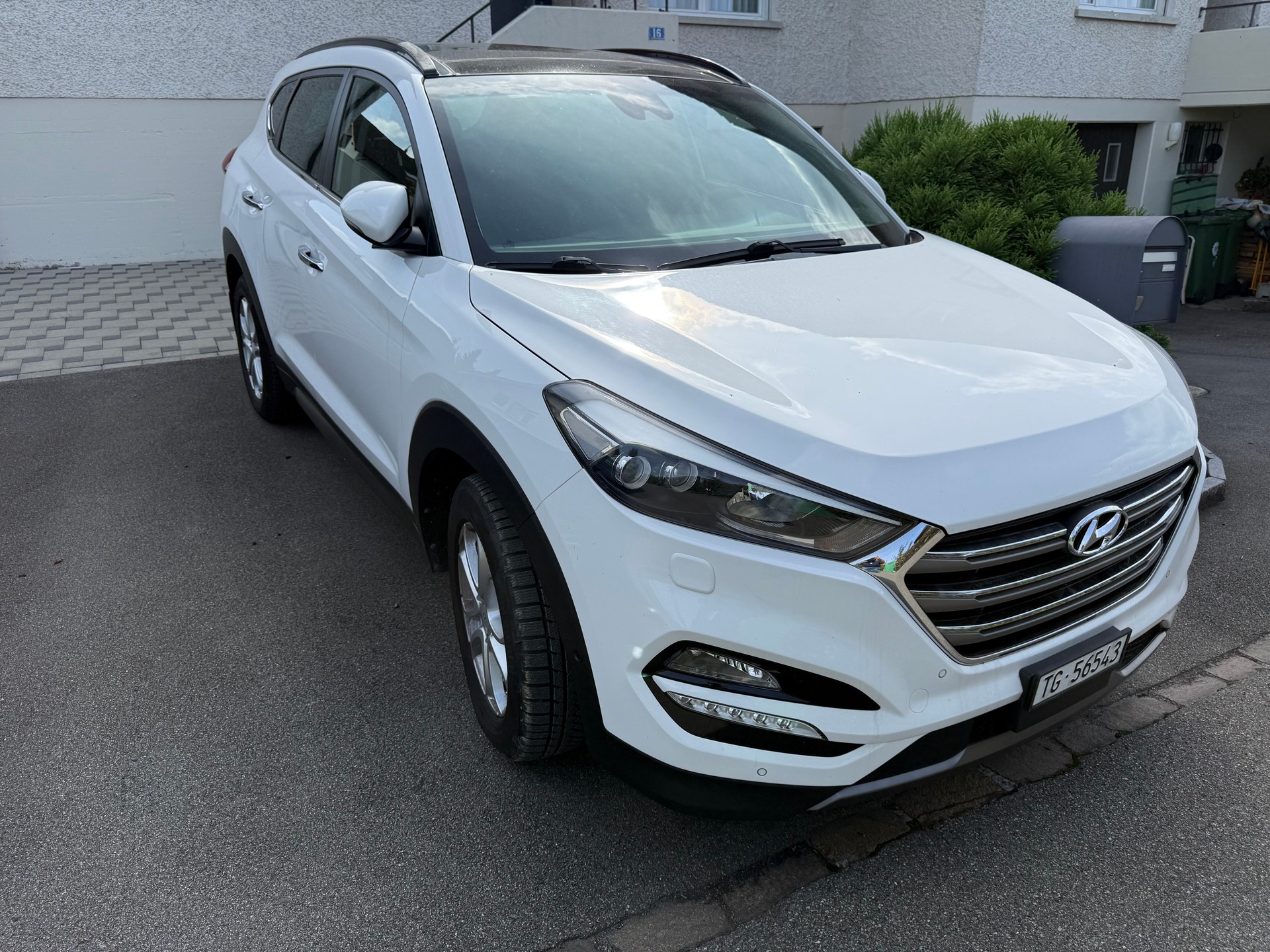 HYUNDAI 2.0 CRDi 185 Vertex 4WD-image-1