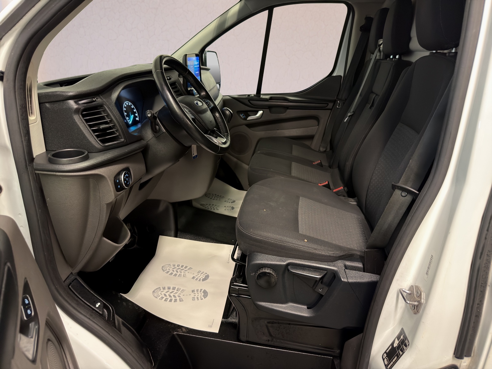 FORD Transit Custom Van 320 L2H1 Trend-showroom-element-3