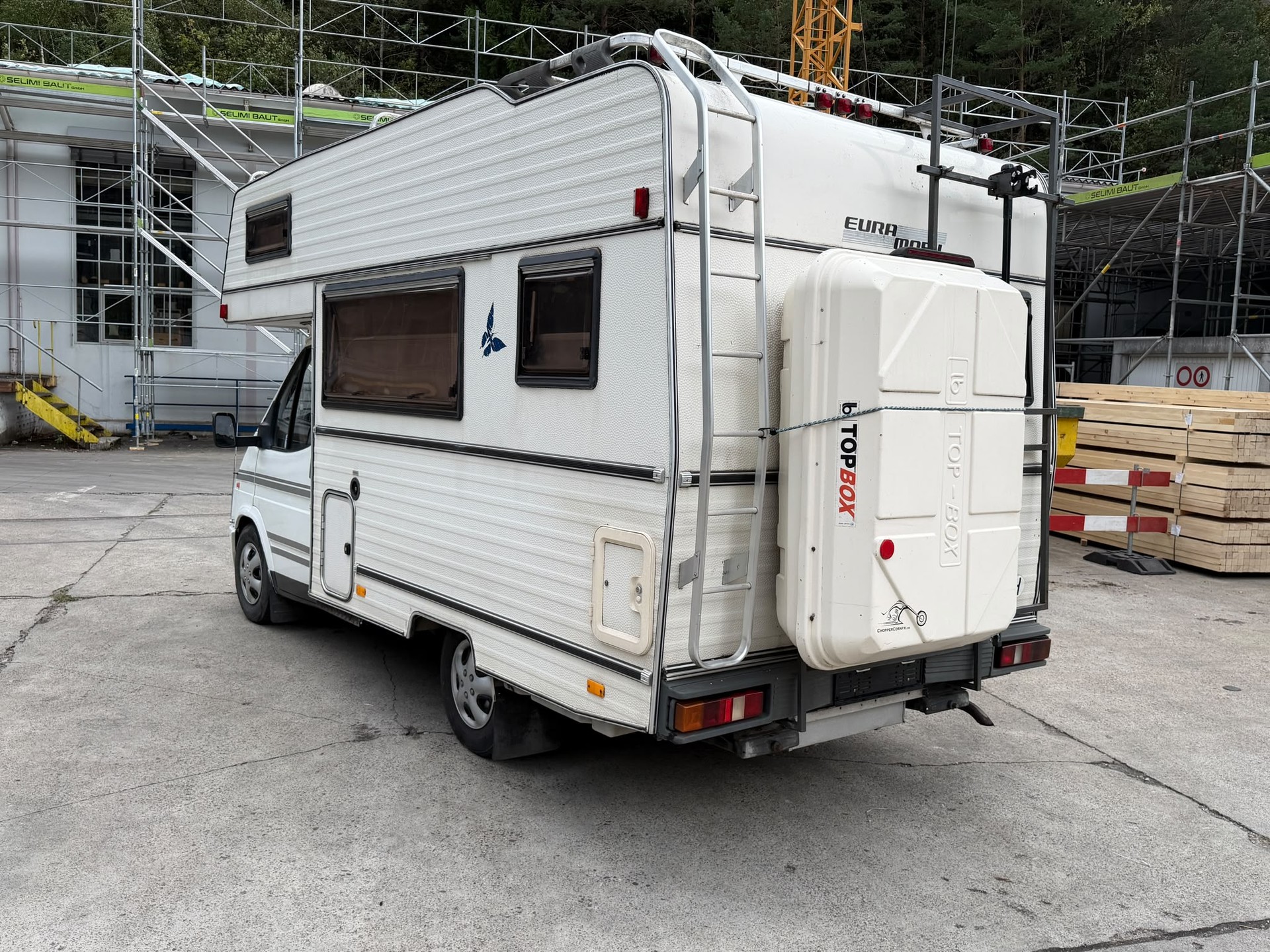 FORD Eura Mobil-image-1