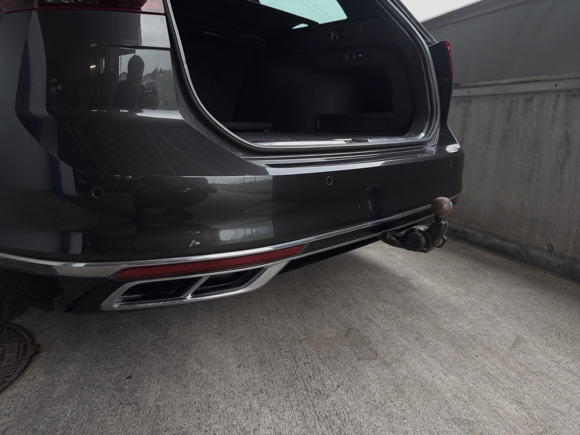 VW Passat 2.0 TDI BMT Elegance 4Motion DSG R line-image-5