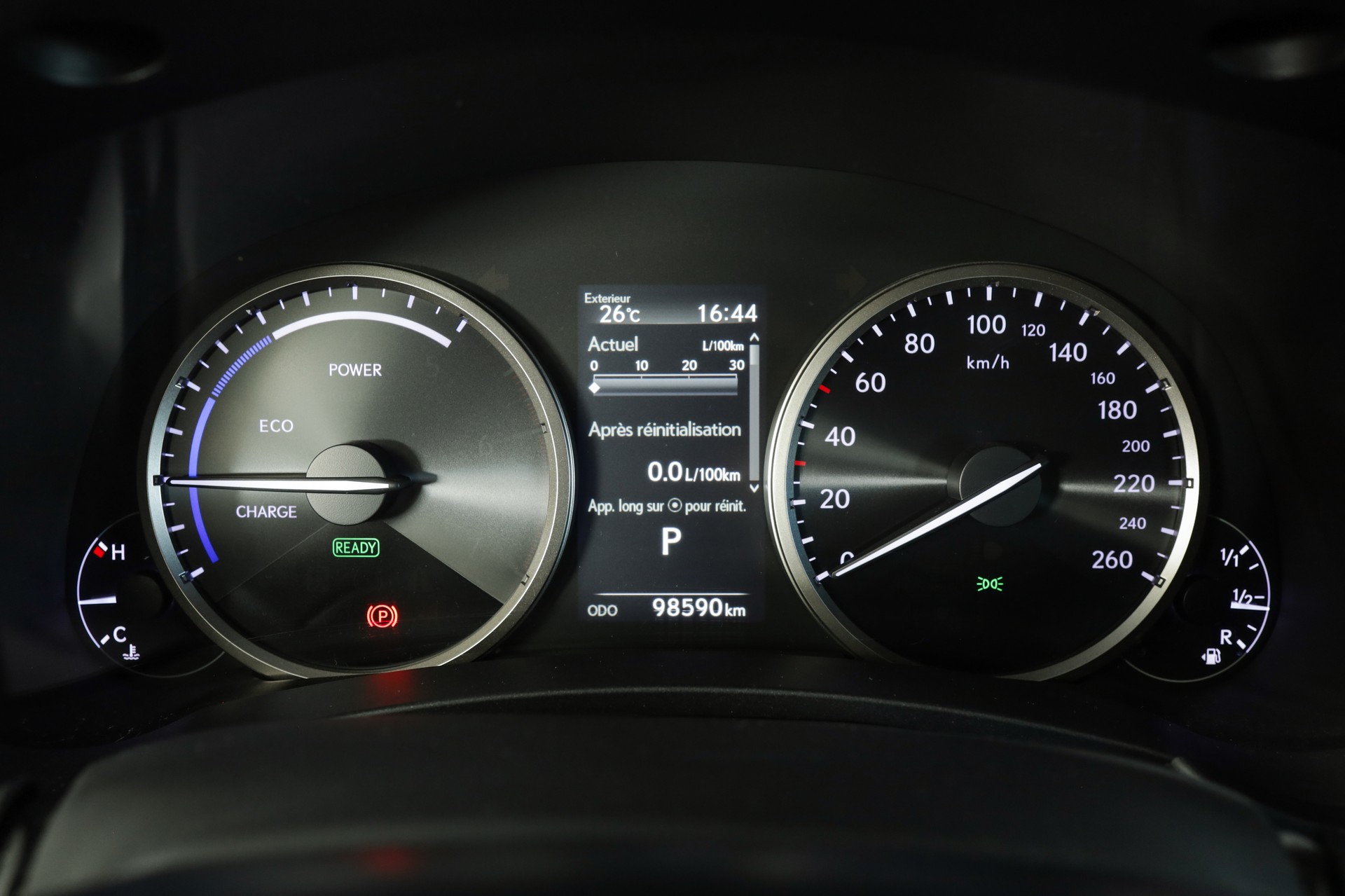 LEXUS NX 300h Impression E-Four Automatic Navigation Premium / Caméra de recul / Sièges chauffants-image-19