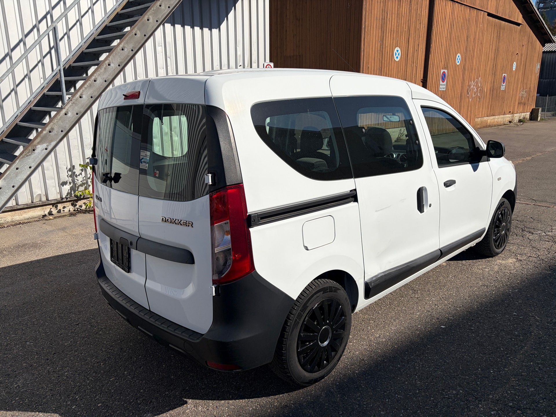 DACIA Dokker 1.6 Ambiance-image-2