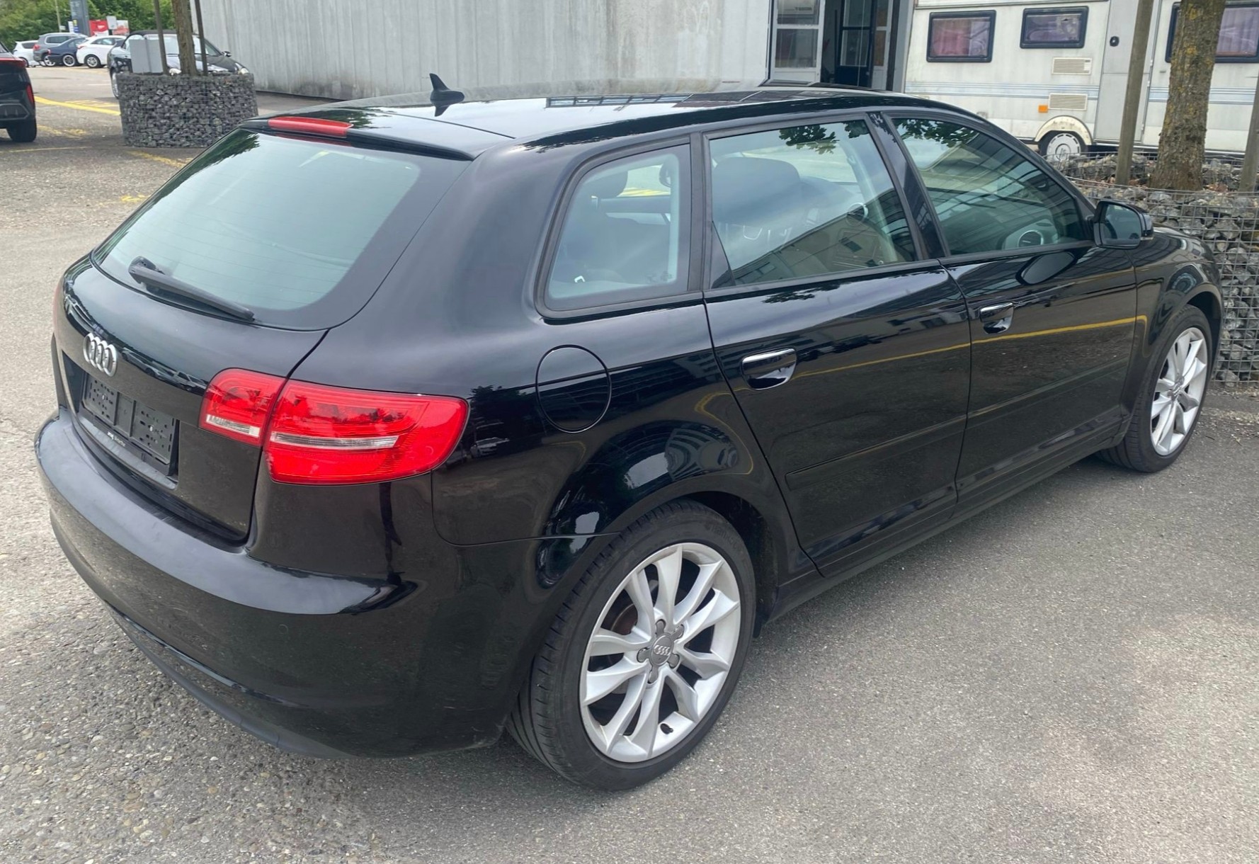 AUDI A3 Sportback 2.0 TDI Ambition S-tronic-image-3