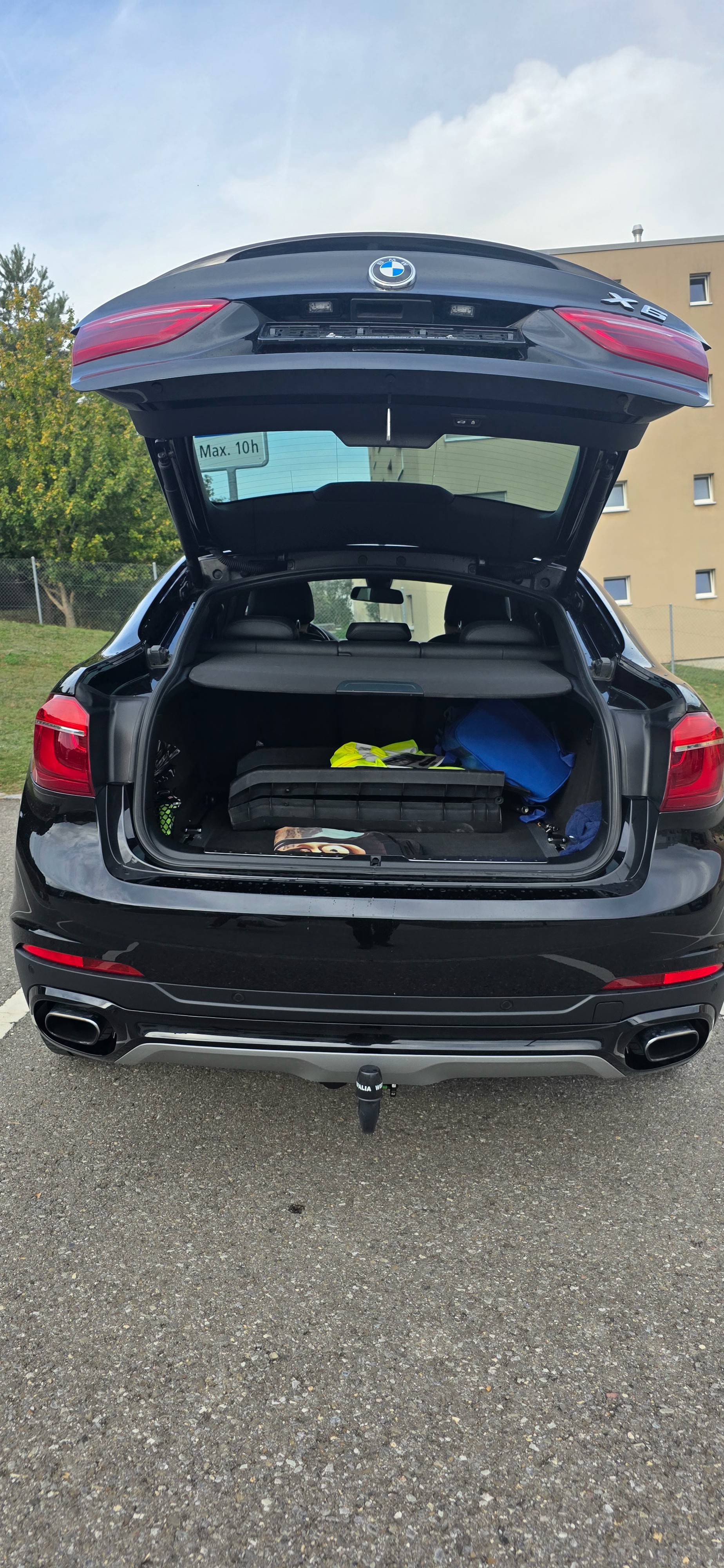 BMW 35i xDrive-image-4