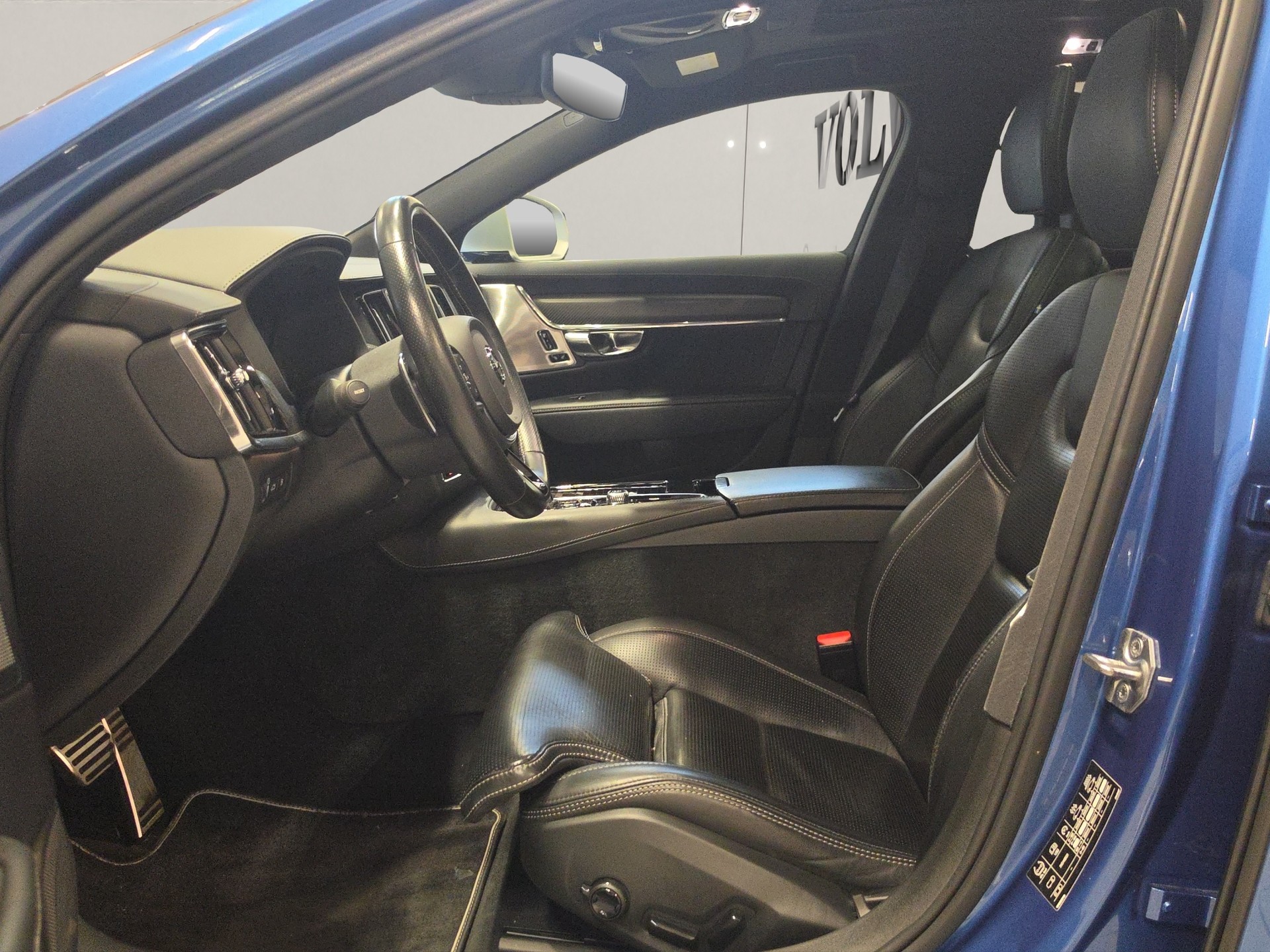 VOLVO V90 2.0 T8 TE R-Design AWD-image-7