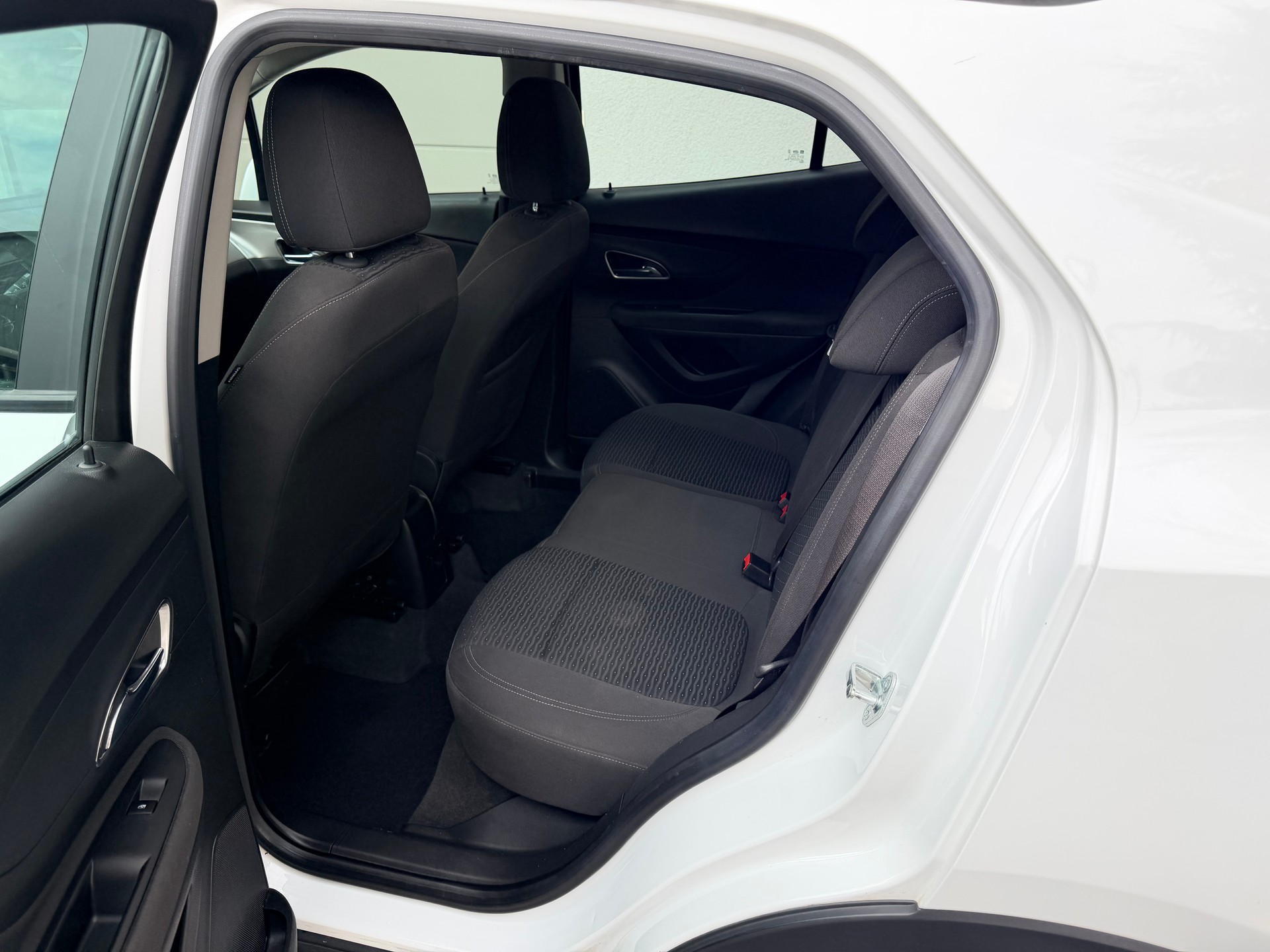 OPEL Mokka 1.4i 16V Turbo Drive 4WD-image-8