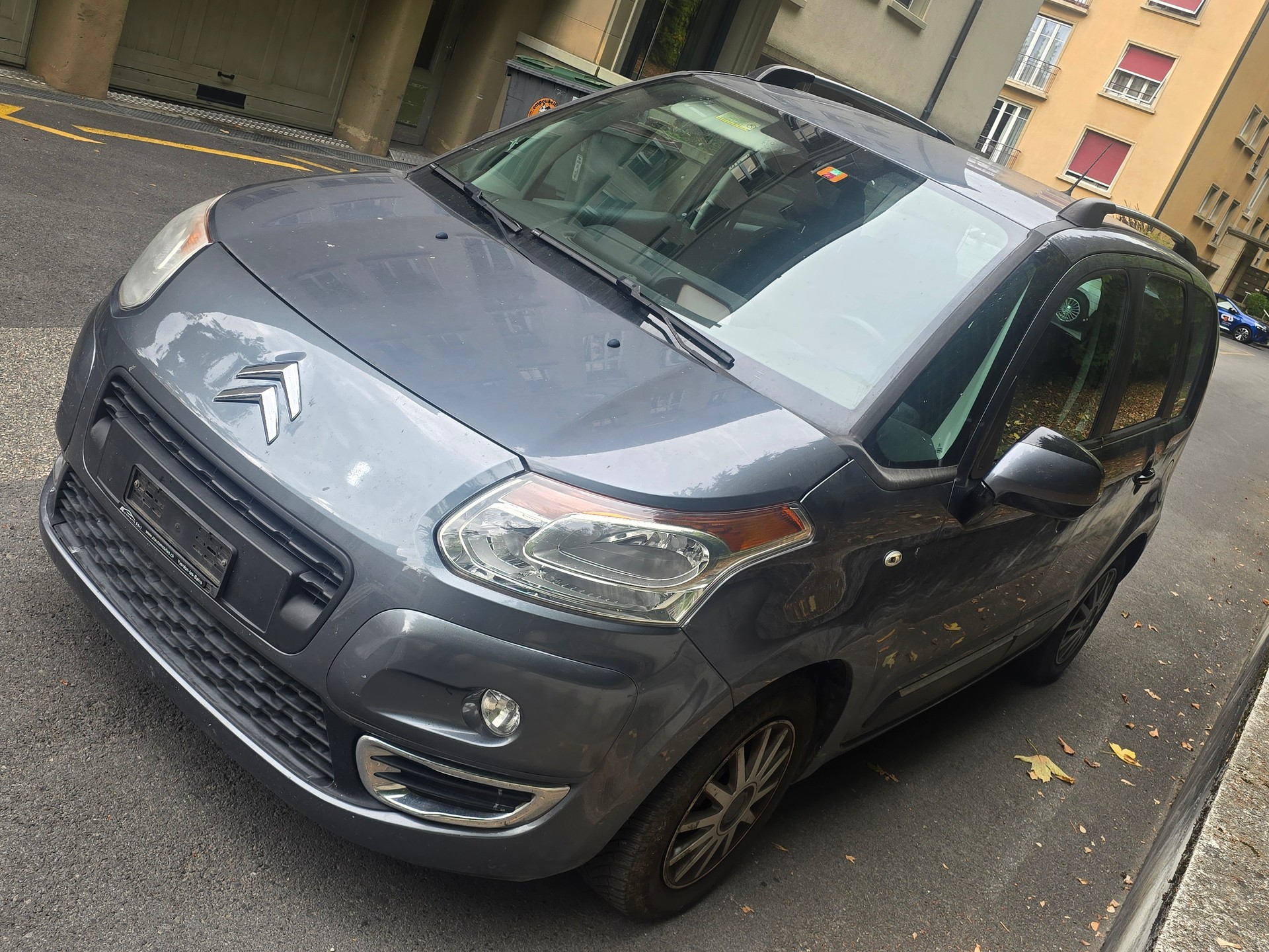 CITROEN C3 Picasso 1.6 HDi Exclusive-image-1