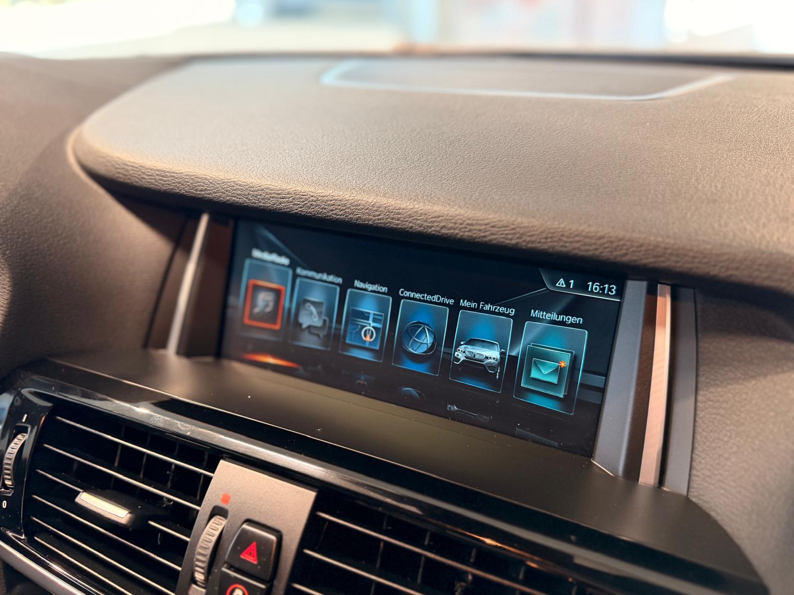 BMW X4 M 40i Steptronic-image-17