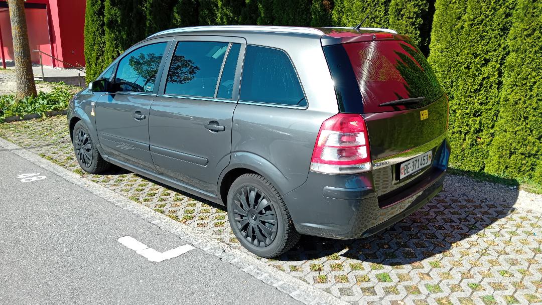 OPEL 2.2 16V Direct Anniversary-image-1