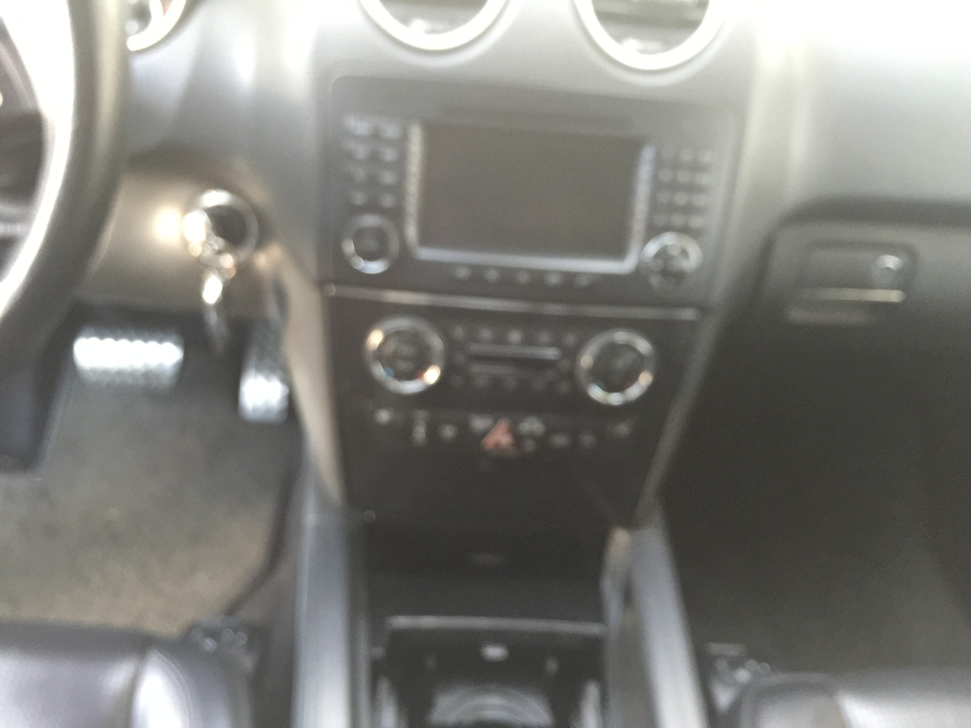 MERCEDES-BENZ ML 63 AMG 4Matic 7G-Tronic-image-12