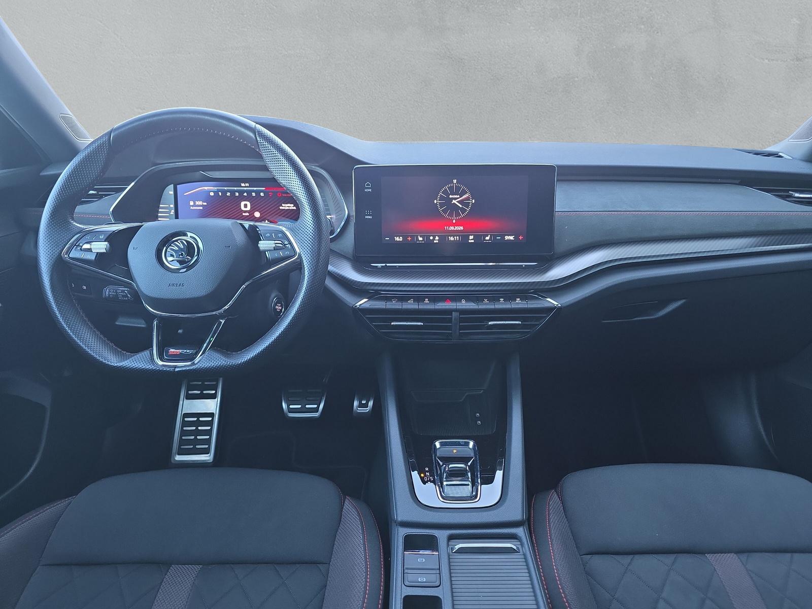SKODA Octavia Combi 2.0 TSI RS DSG (CH)-image-16