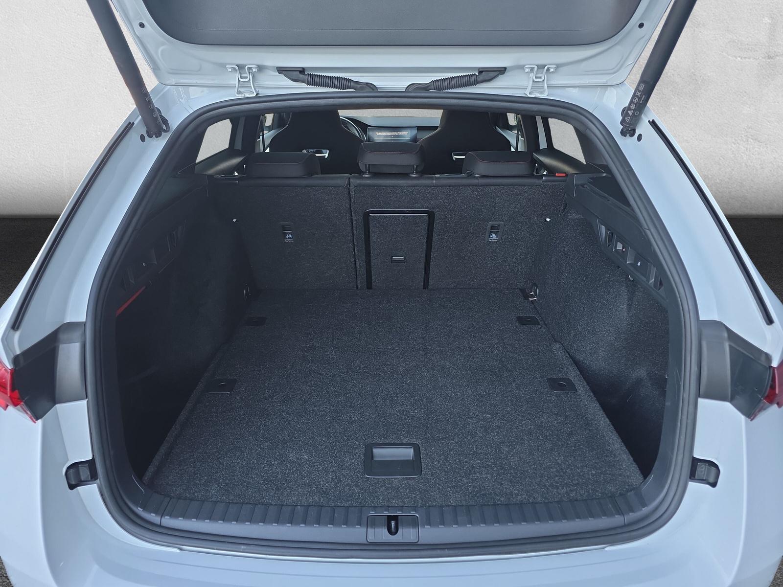 SKODA Octavia Combi 2.0 TSI RS DSG (CH)-image-10