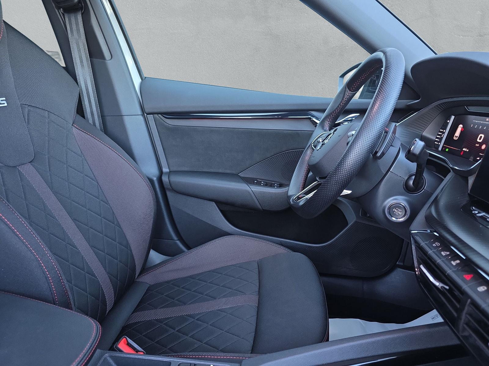 SKODA Octavia Combi 2.0 TSI RS DSG (CH)-image-13