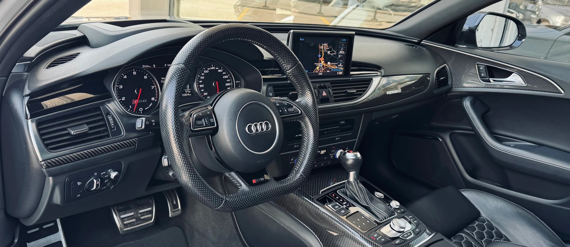 AUDI RS6 Avant 4.0 TFSI V8 quattro Tiptronic-image-6