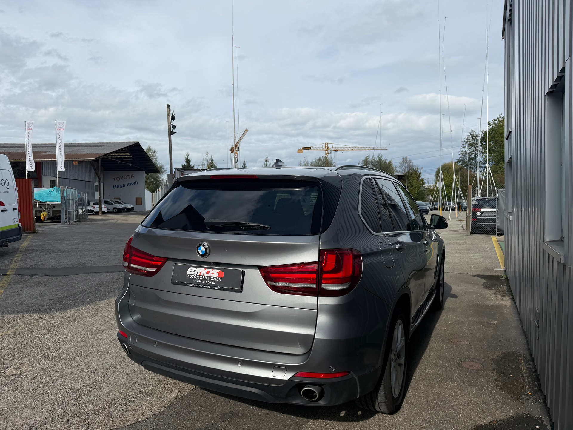 BMW X5 xDrive 30d Steptronic ** 7 Plätze *-image-4