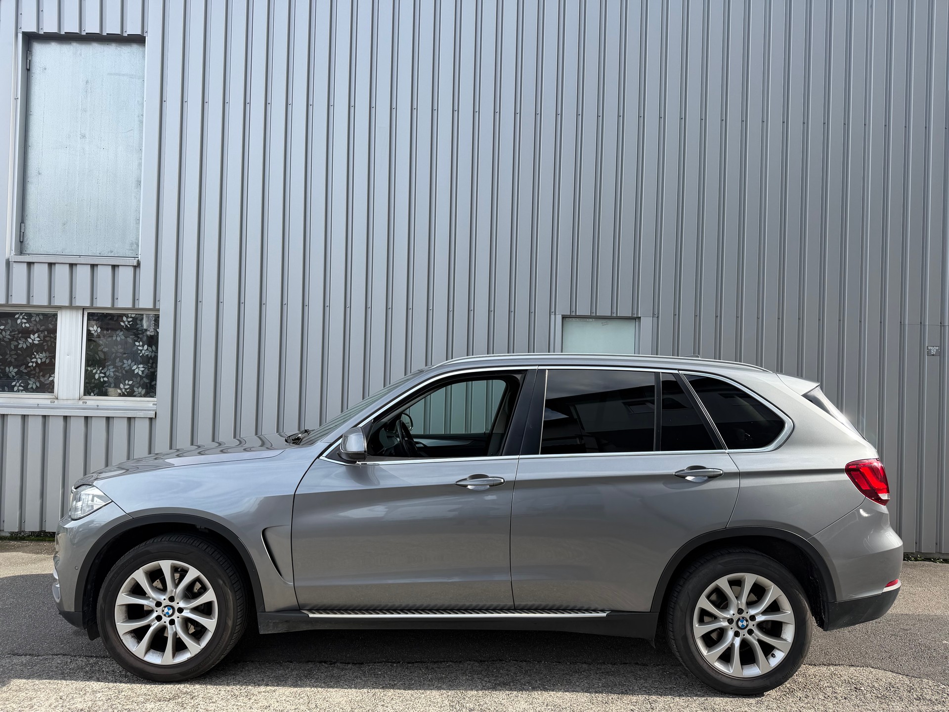 BMW X5 xDrive 30d Steptronic ** 7 Plätze *-image-3