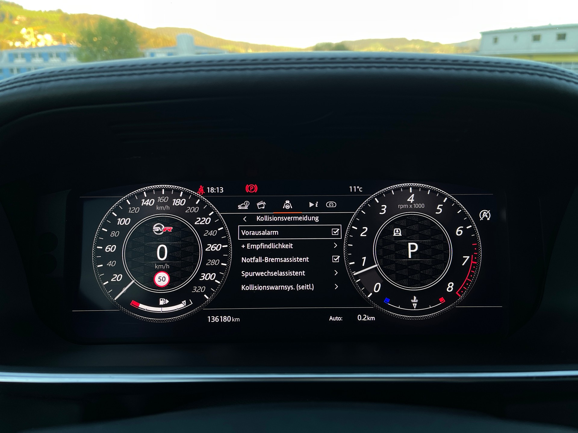 LAND ROVER Range Rover Sport 575 5.0 V8 S/C SVR Automatic-image-11