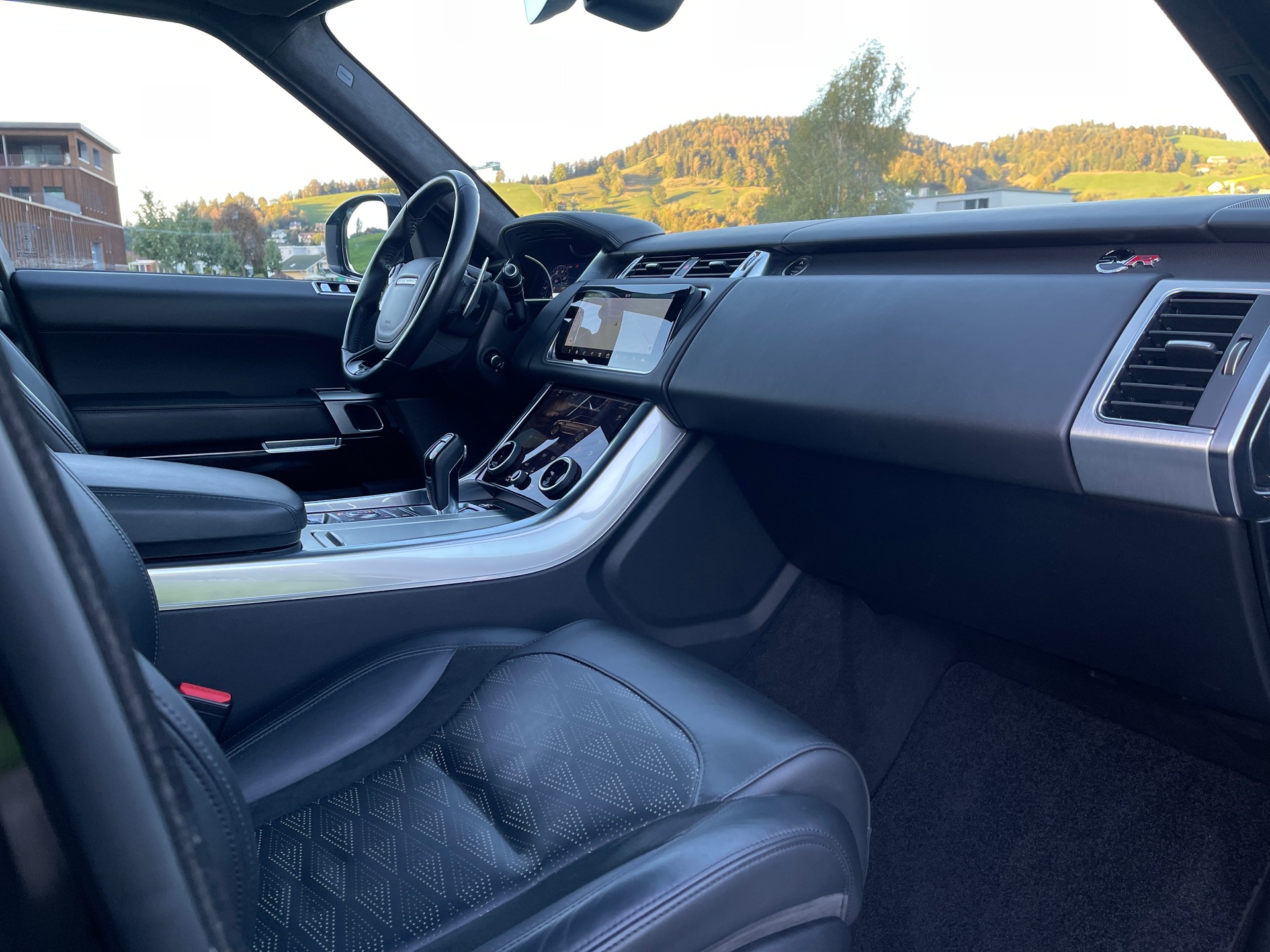 LAND ROVER Range Rover Sport 575 5.0 V8 S/C SVR Automatic-image-4