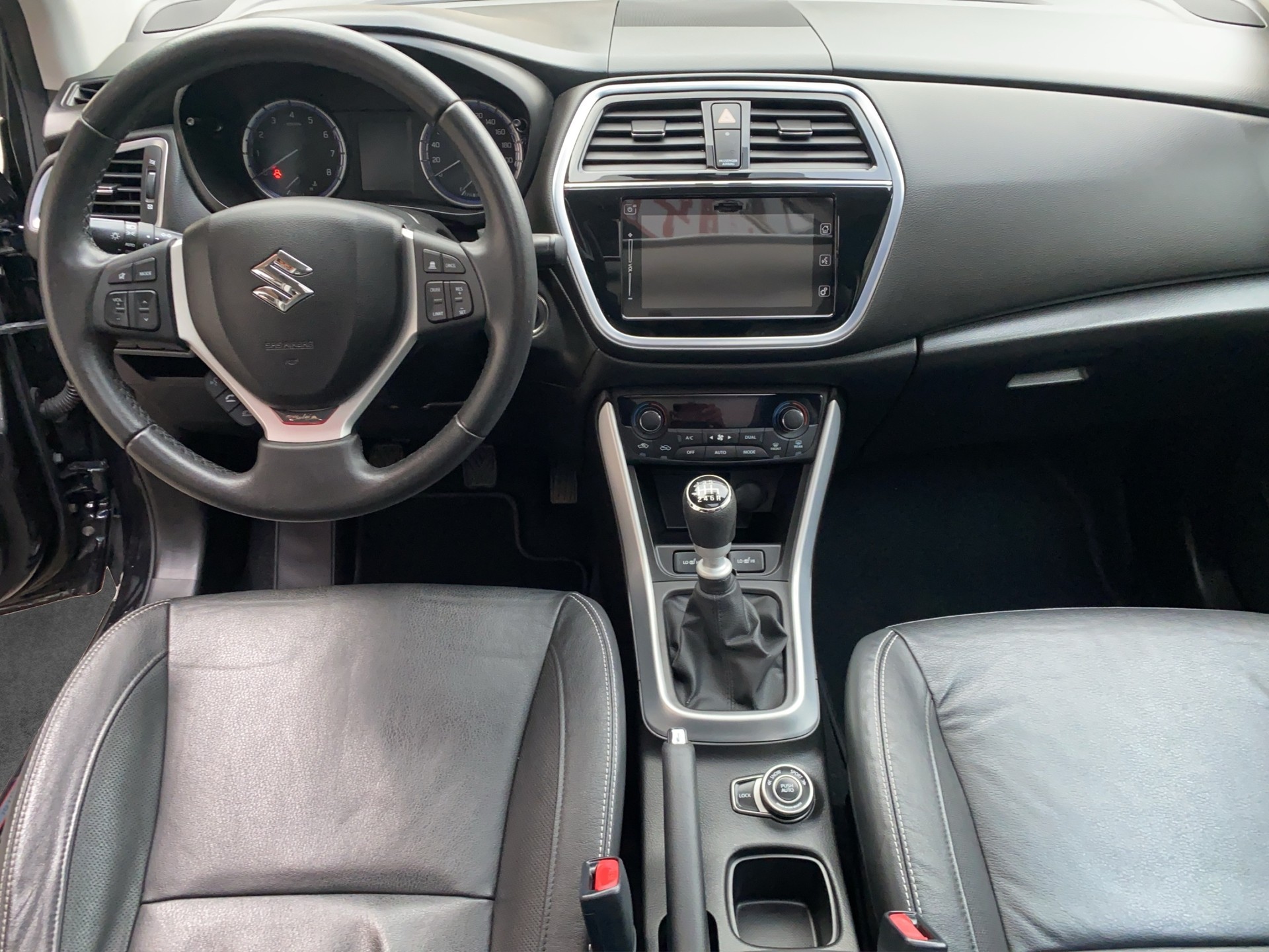SUZUKI SX4 S-Cross 1.4 16V Piz Sulai Top 4WD-image-8