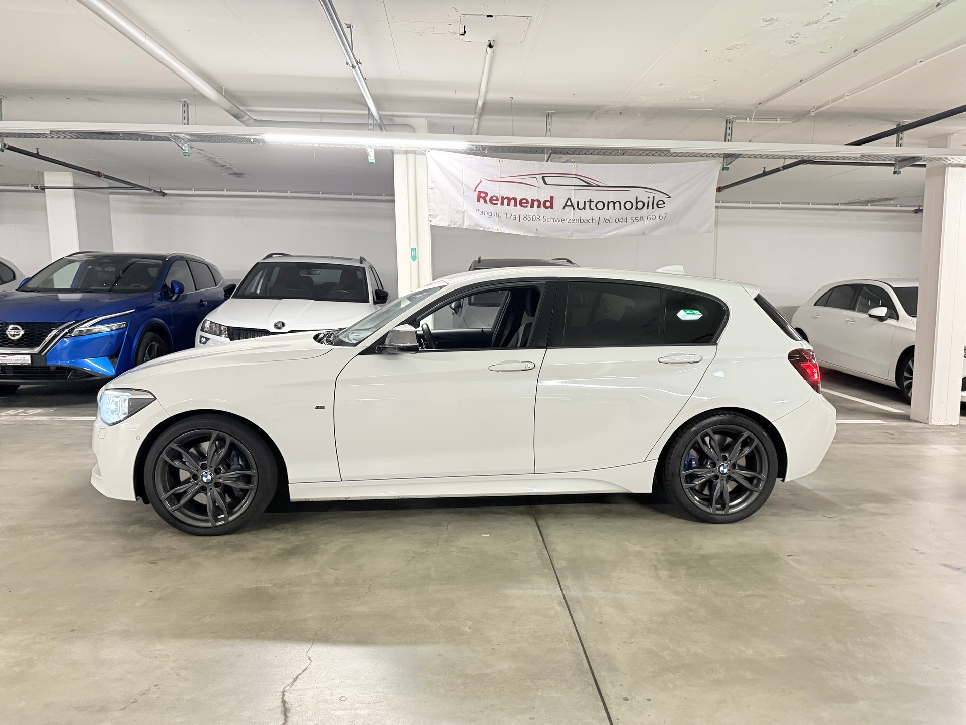 BMW M135i xDrive Steptronic-image-3