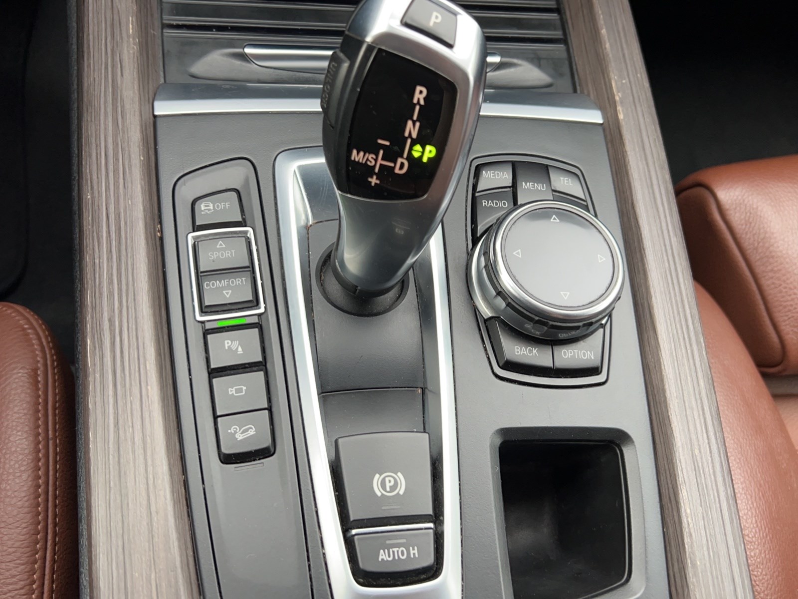 BMW X5 xDrive 40d Steptronic-image-17