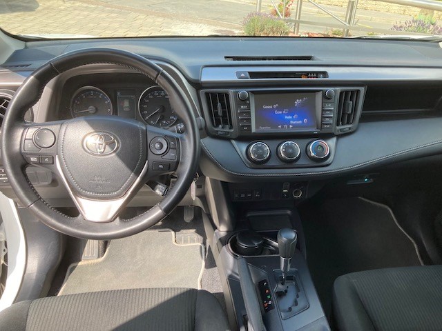 TOYOTA RAV-4 2.0 Luna Multidrive S-image-10
