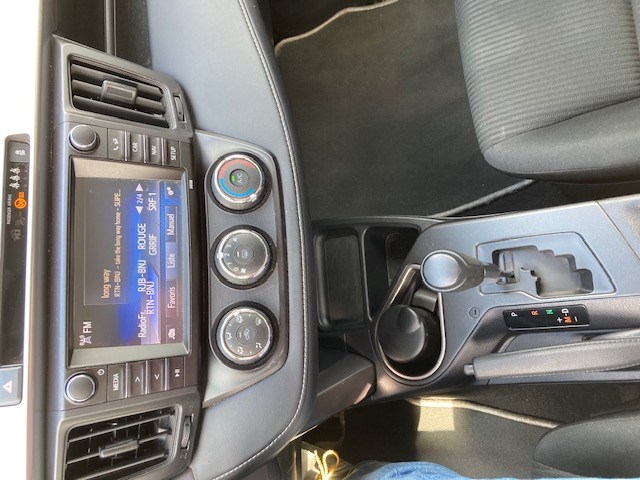 TOYOTA RAV-4 2.0 Luna Multidrive S-image-11