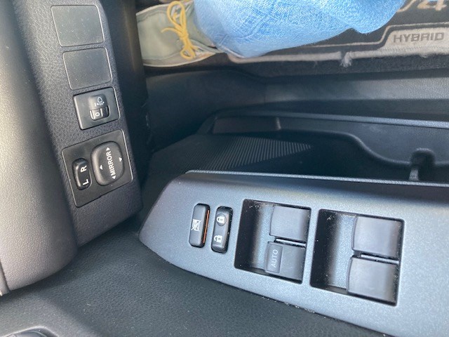 TOYOTA RAV-4 2.0 Luna Multidrive S-image-13