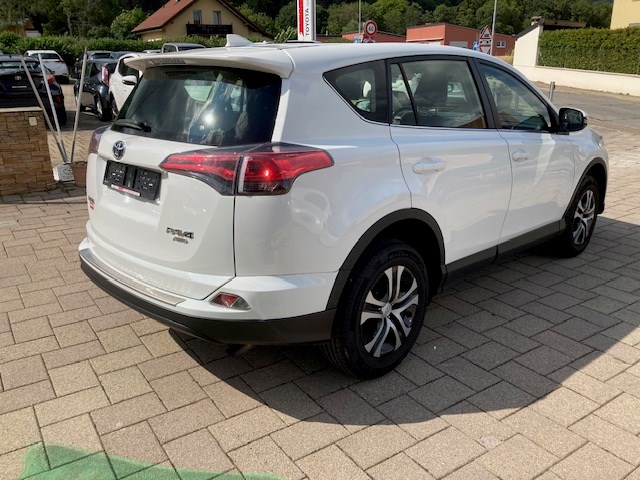 TOYOTA RAV-4 2.0 Luna Multidrive S-image-3