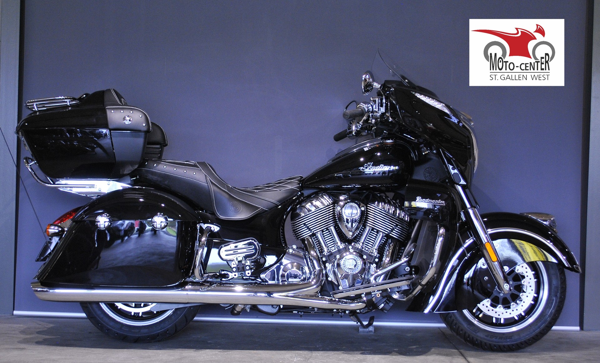 INDIAN Roadmaster-showroom-element-1