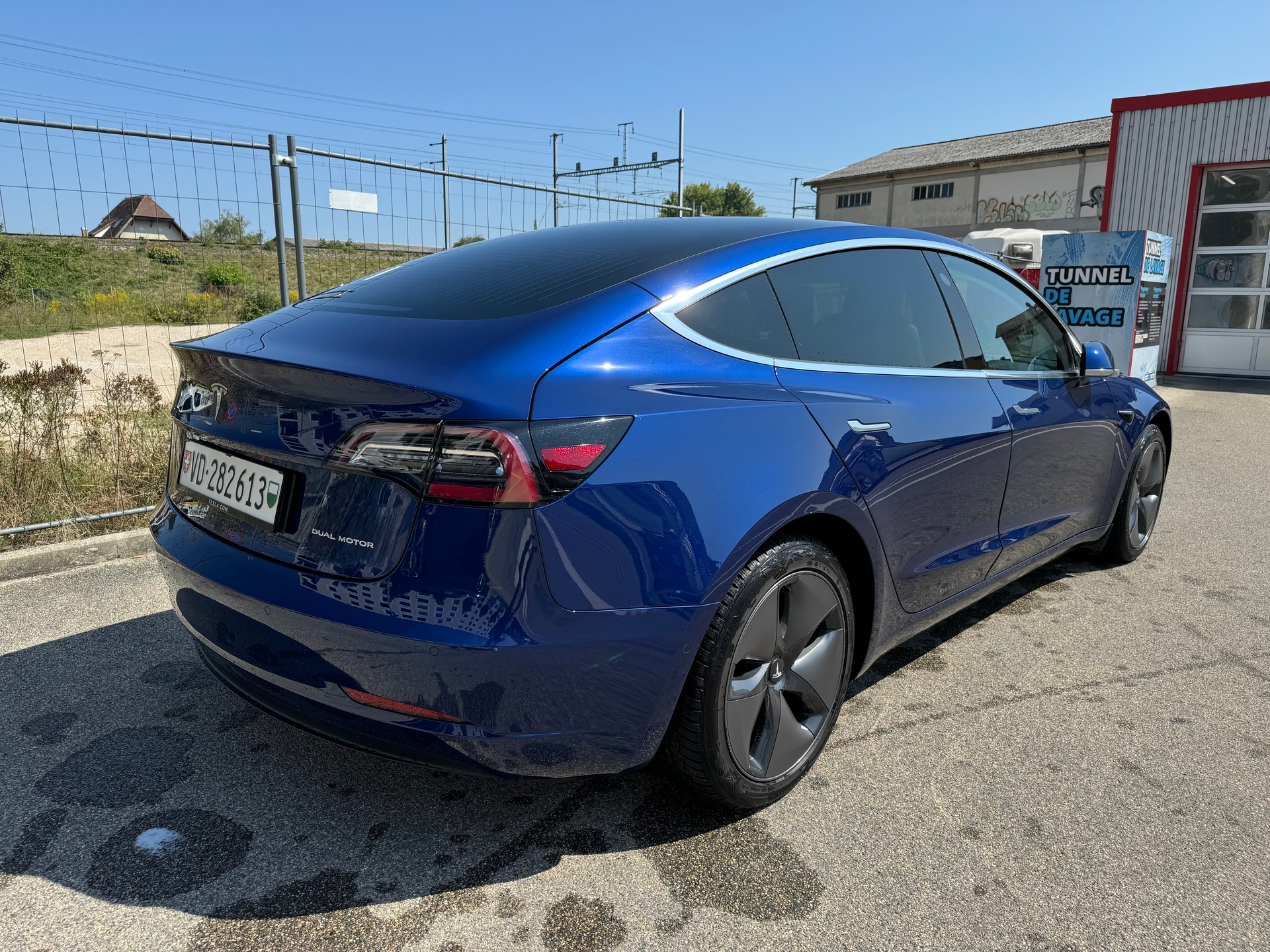 TESLA Model 3 Long Range Dual Motor AWD-image-5