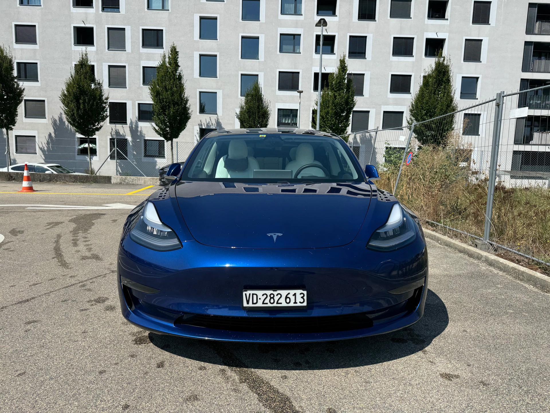 TESLA Model 3 Long Range Dual Motor AWD-image-3