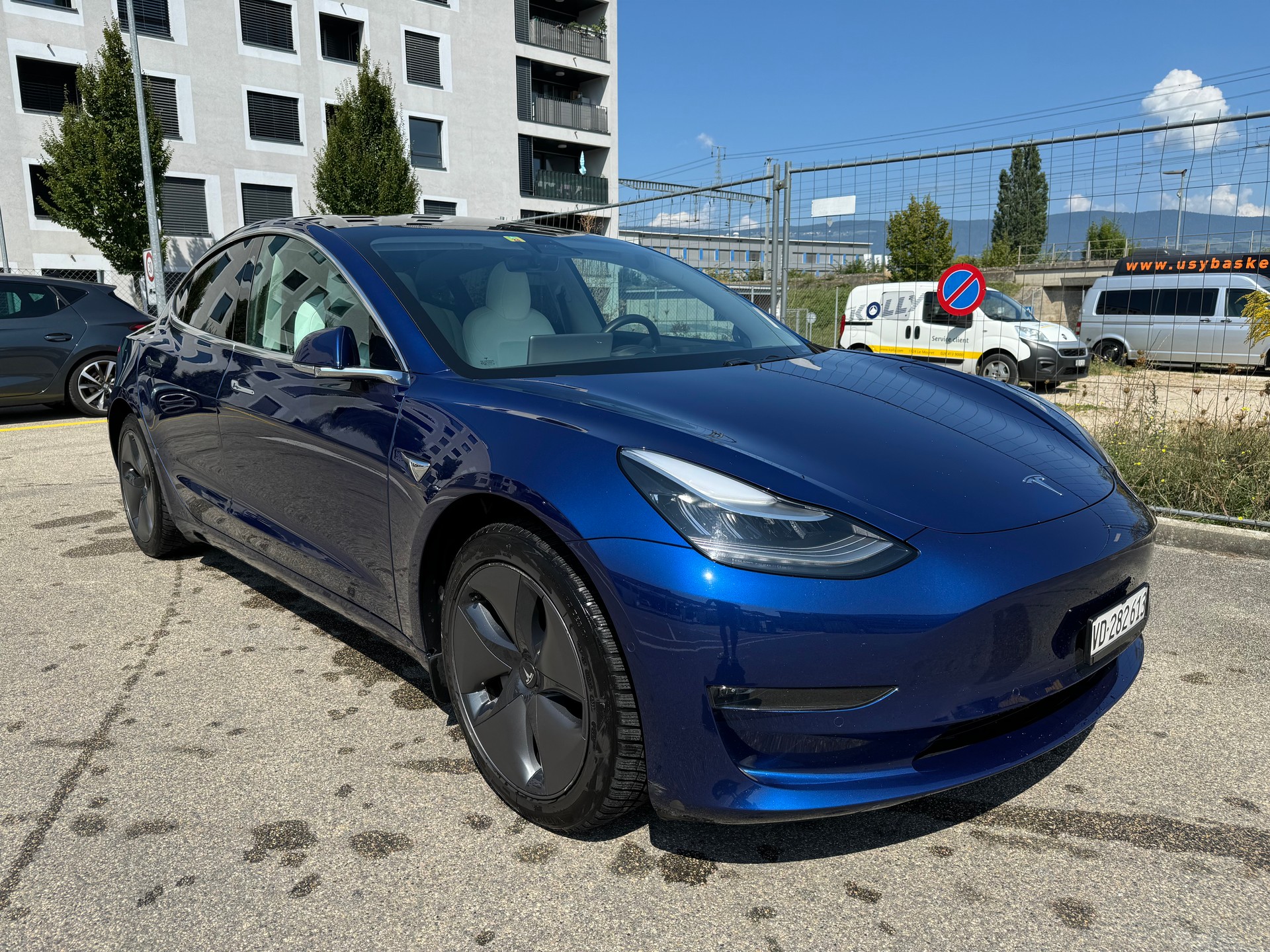 TESLA Model 3 Long Range Dual Motor AWD-image-6