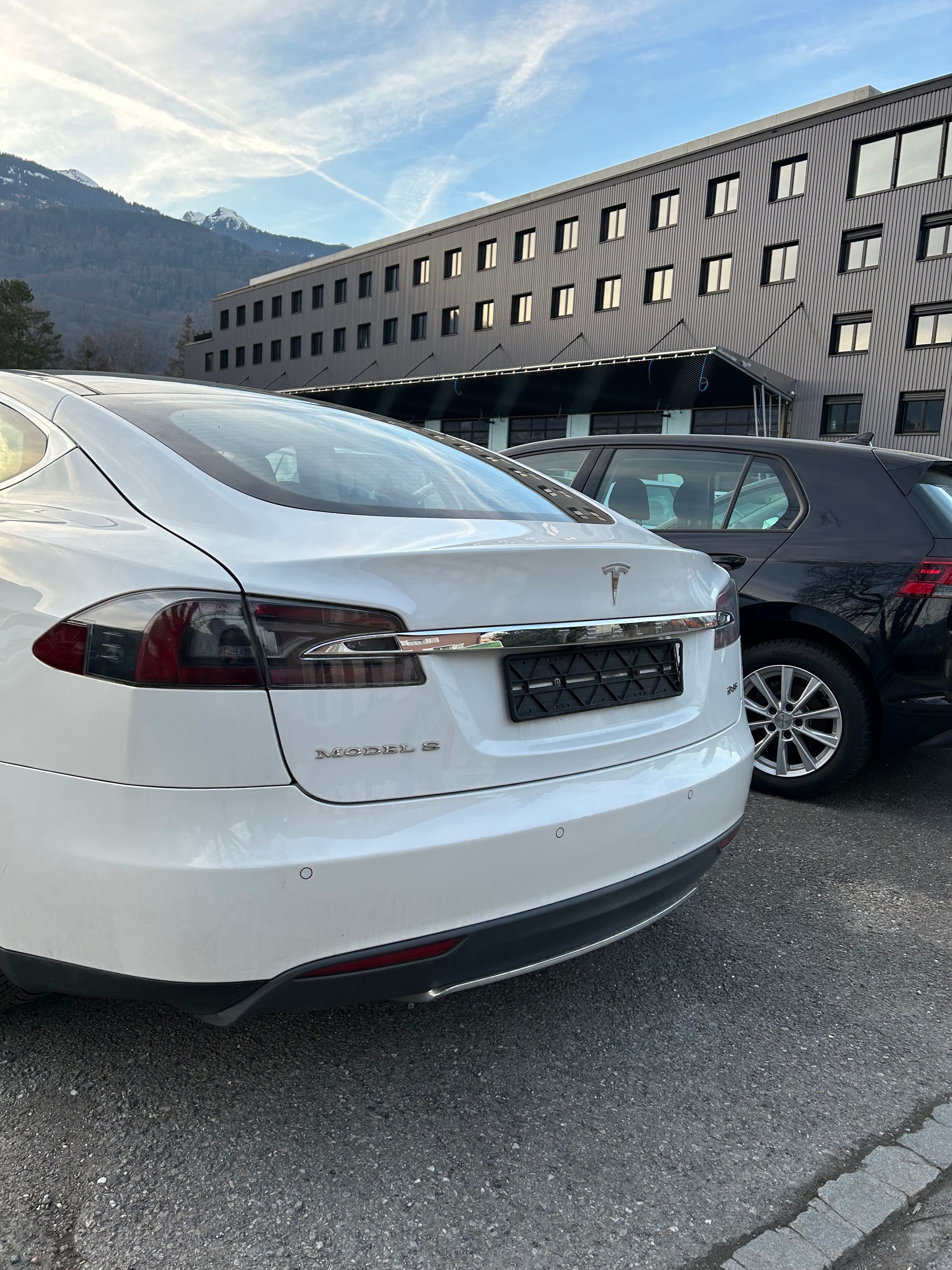 TESLA Model S 85 Signature Performance 85-image-3