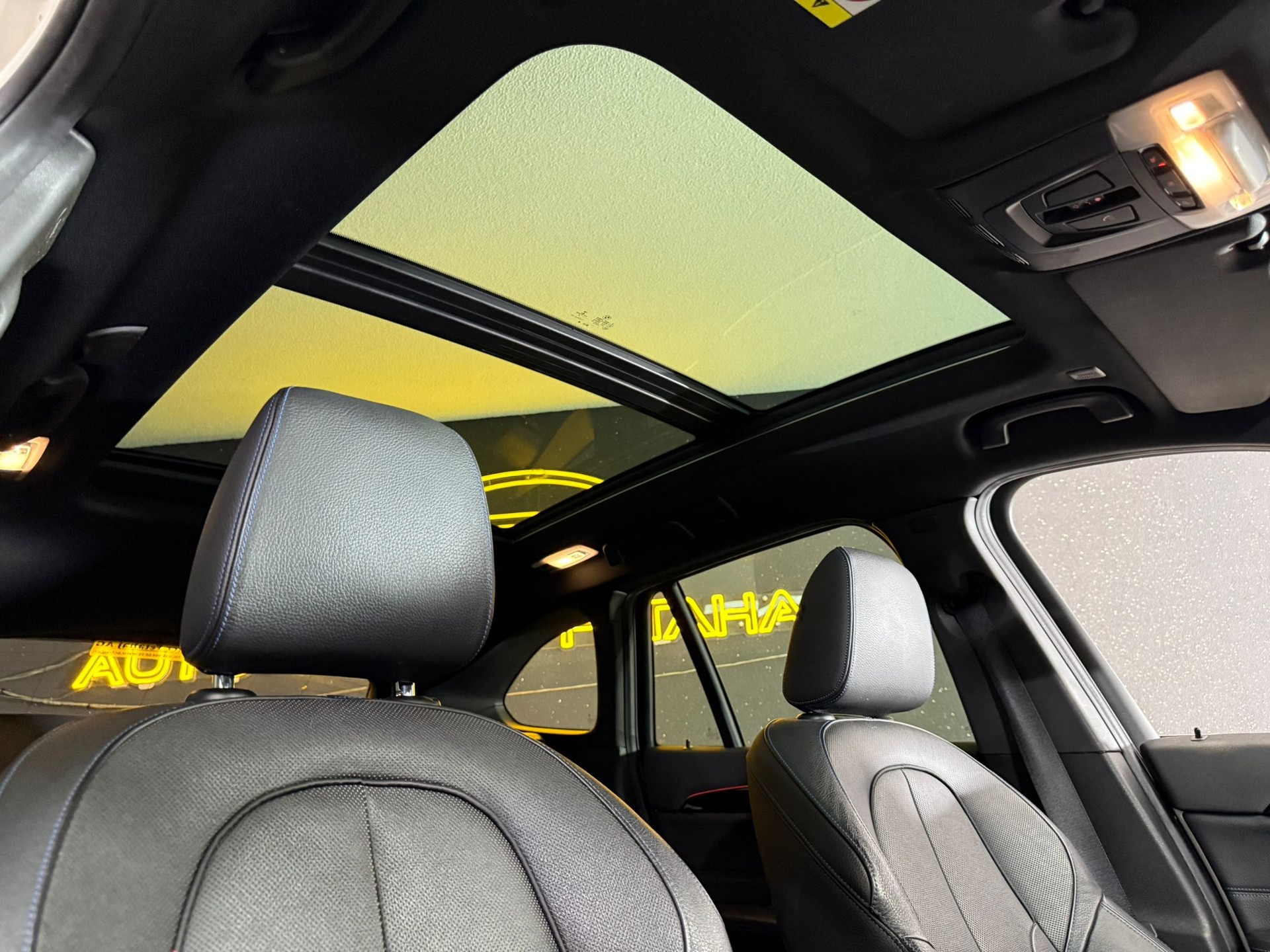 BMW X1 xDrive 25i M Sport Steptronic-image-12