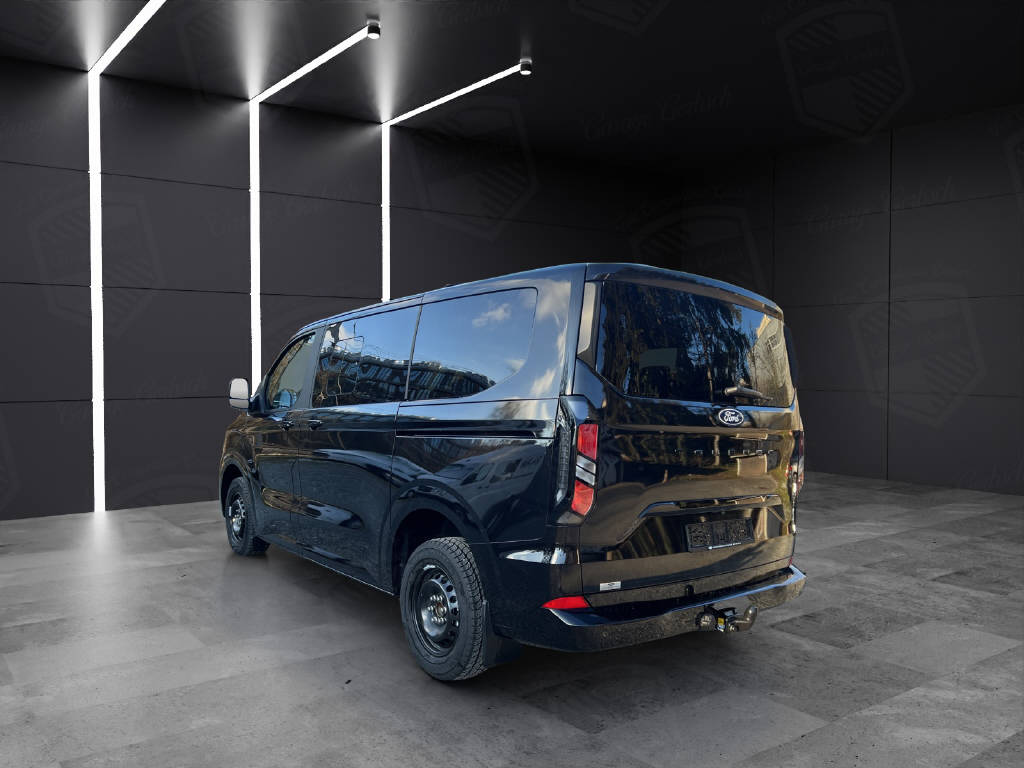 FORD Tourneo Custom 320 L1 2.0 EcoBlue 136 Titanium-image-3