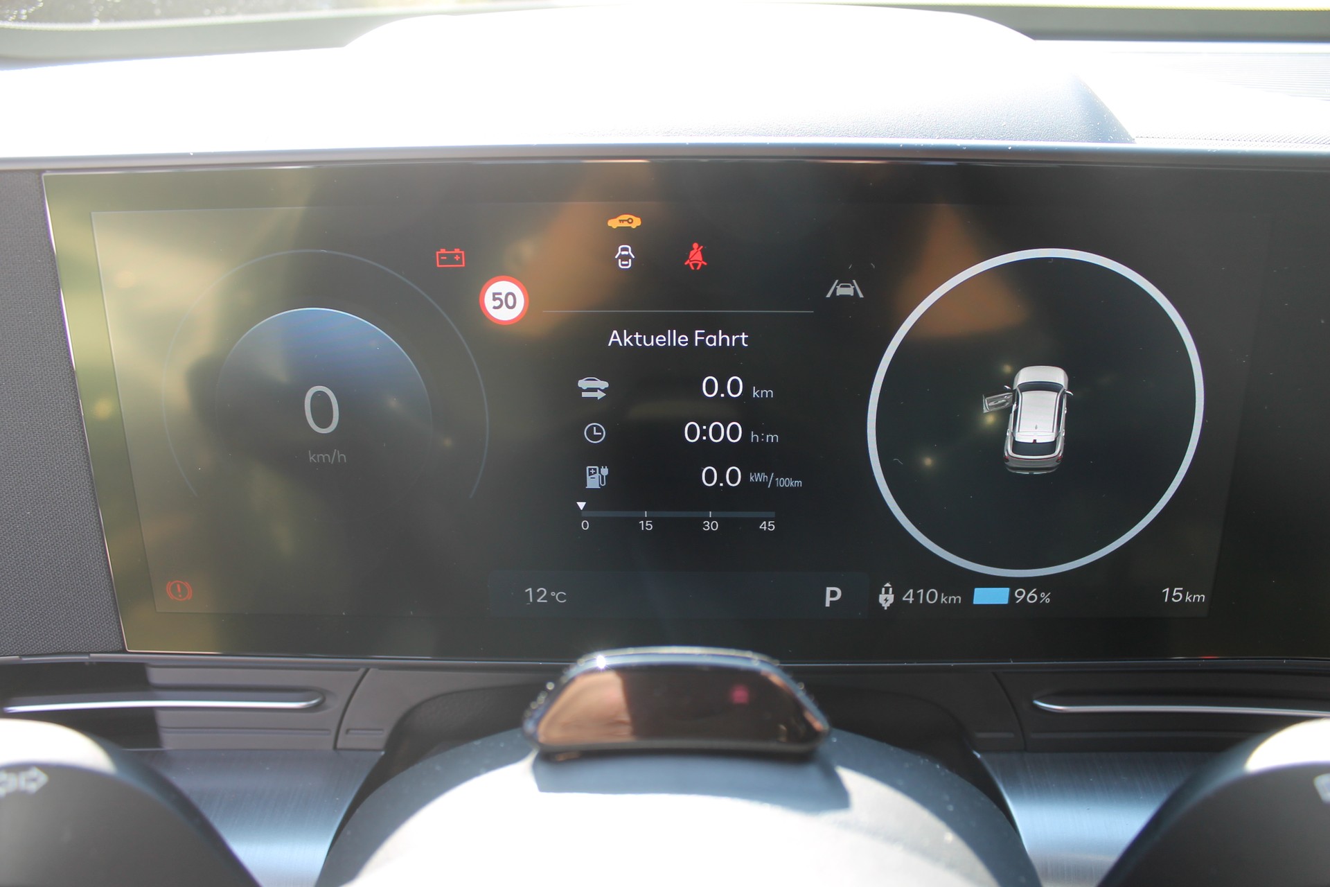 HYUNDAI Kona EV 65.4 kWh Amplia-image-10