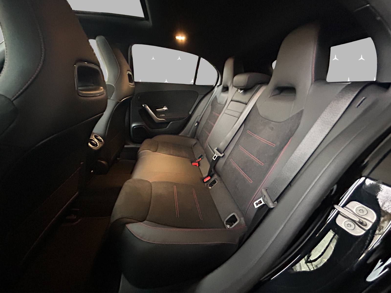 MERCEDES-BENZ A 180 Night Star 7G-DCT-image-10