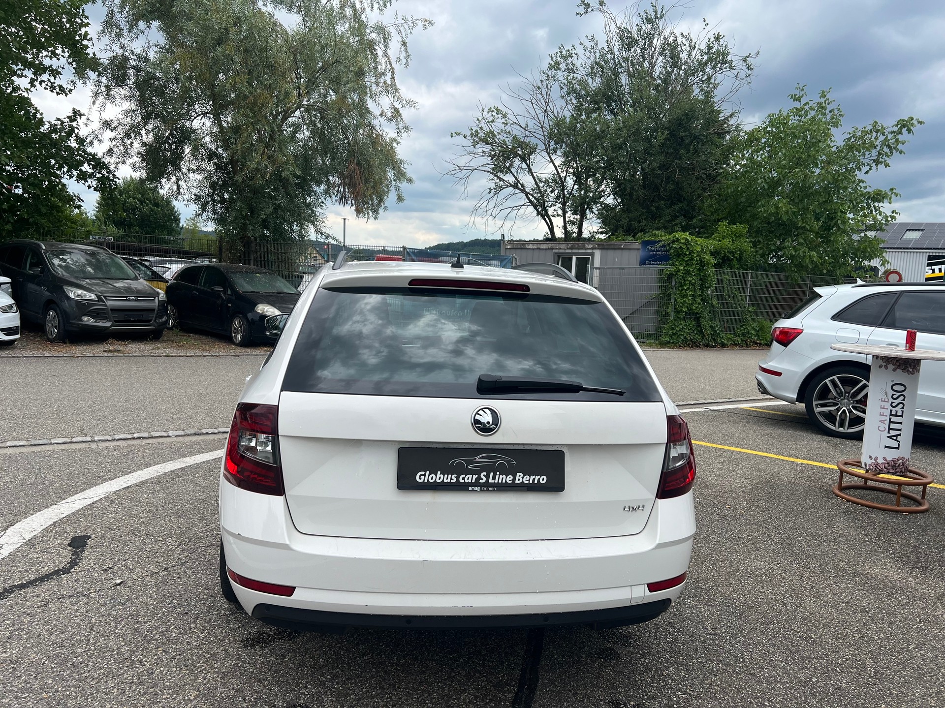 SKODA Octavia Combi 2.0 TDI Ambition 4x4 DSG-image-7