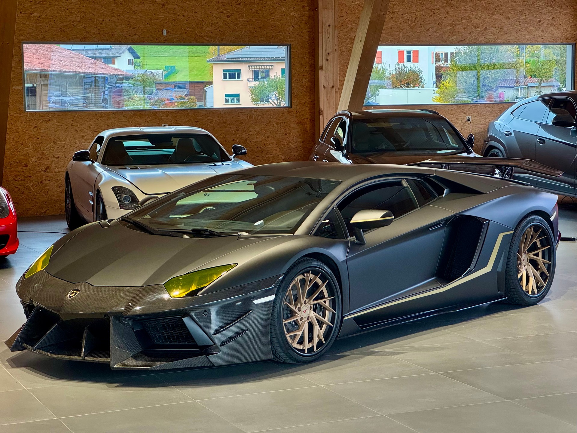 LAMBORGHINI Aventador UNIQUE LP700-4 Coupé E-Gear