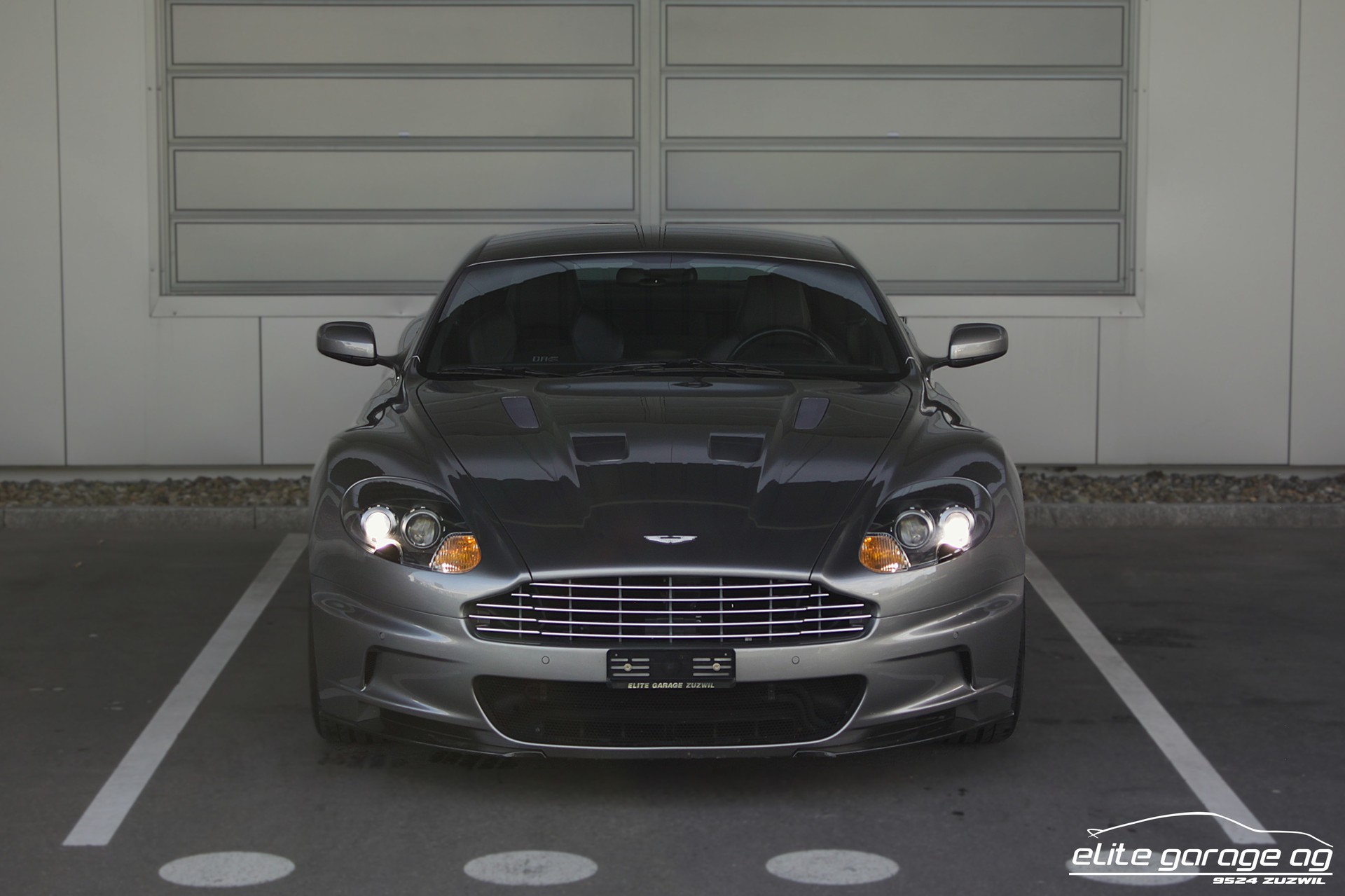 ASTON MARTIN DBS Coupé HANDSCHALTER-image-7