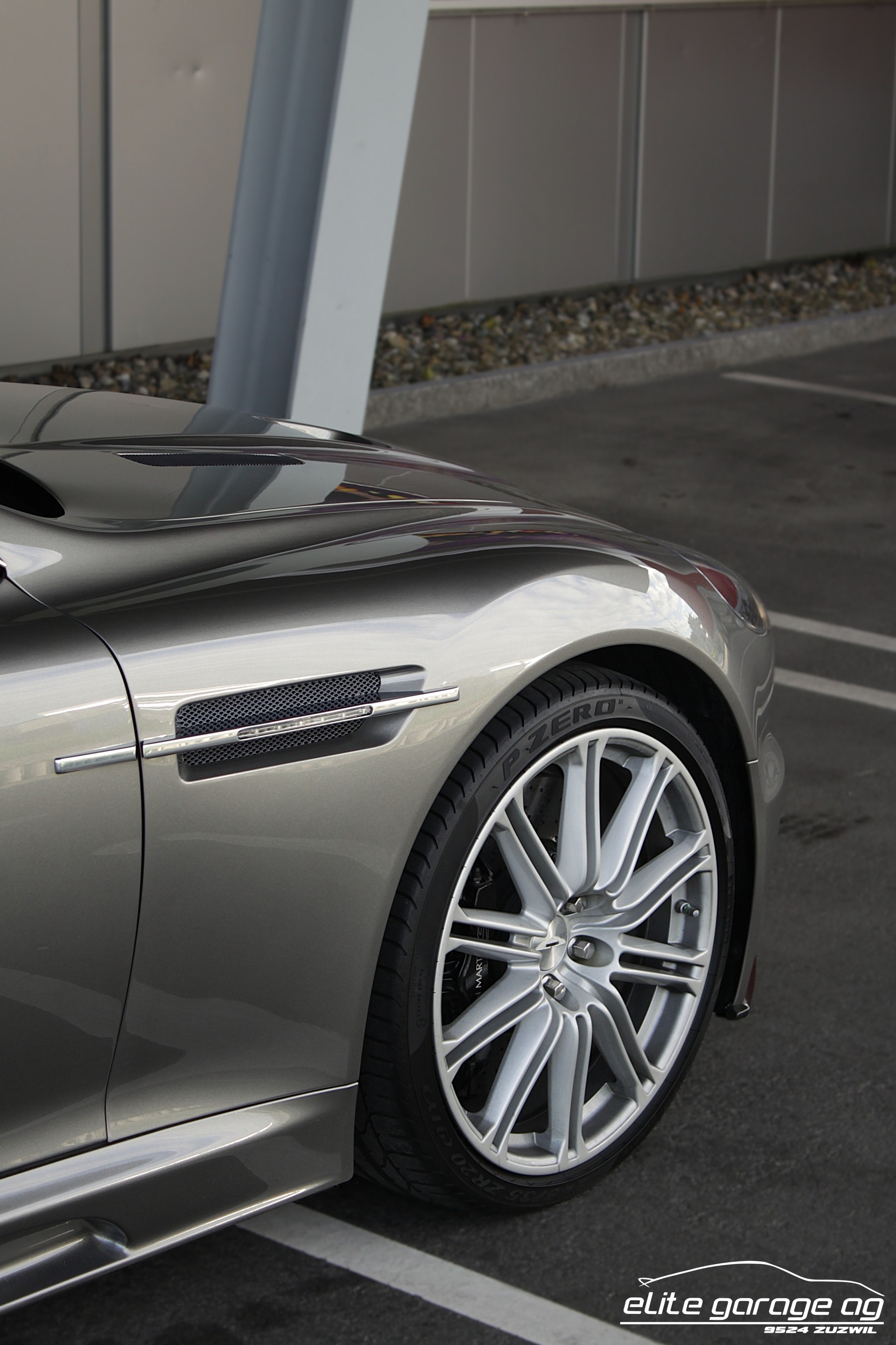 ASTON MARTIN DBS Coupé HANDSCHALTER-image-10