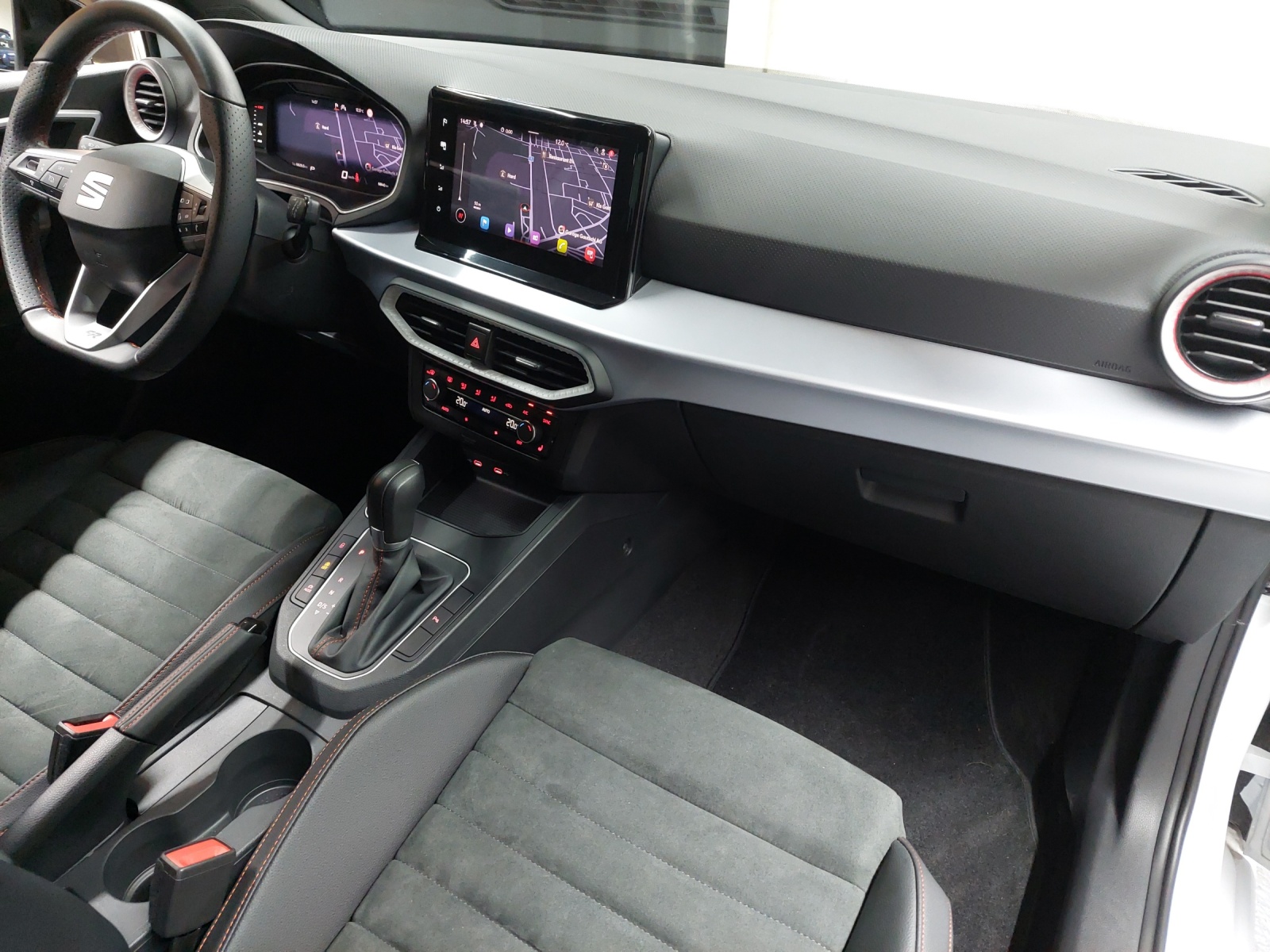 SEAT Ibiza 1.0 EcoTSI FR DSG-image-9